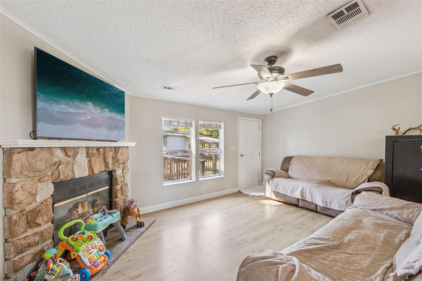 Image 4 of 48 For 28405 175th Street