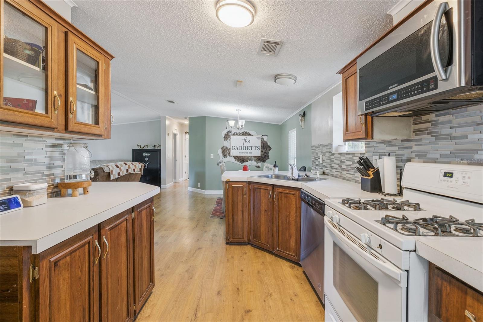 Image 7 of 48 For 28405 175th Street