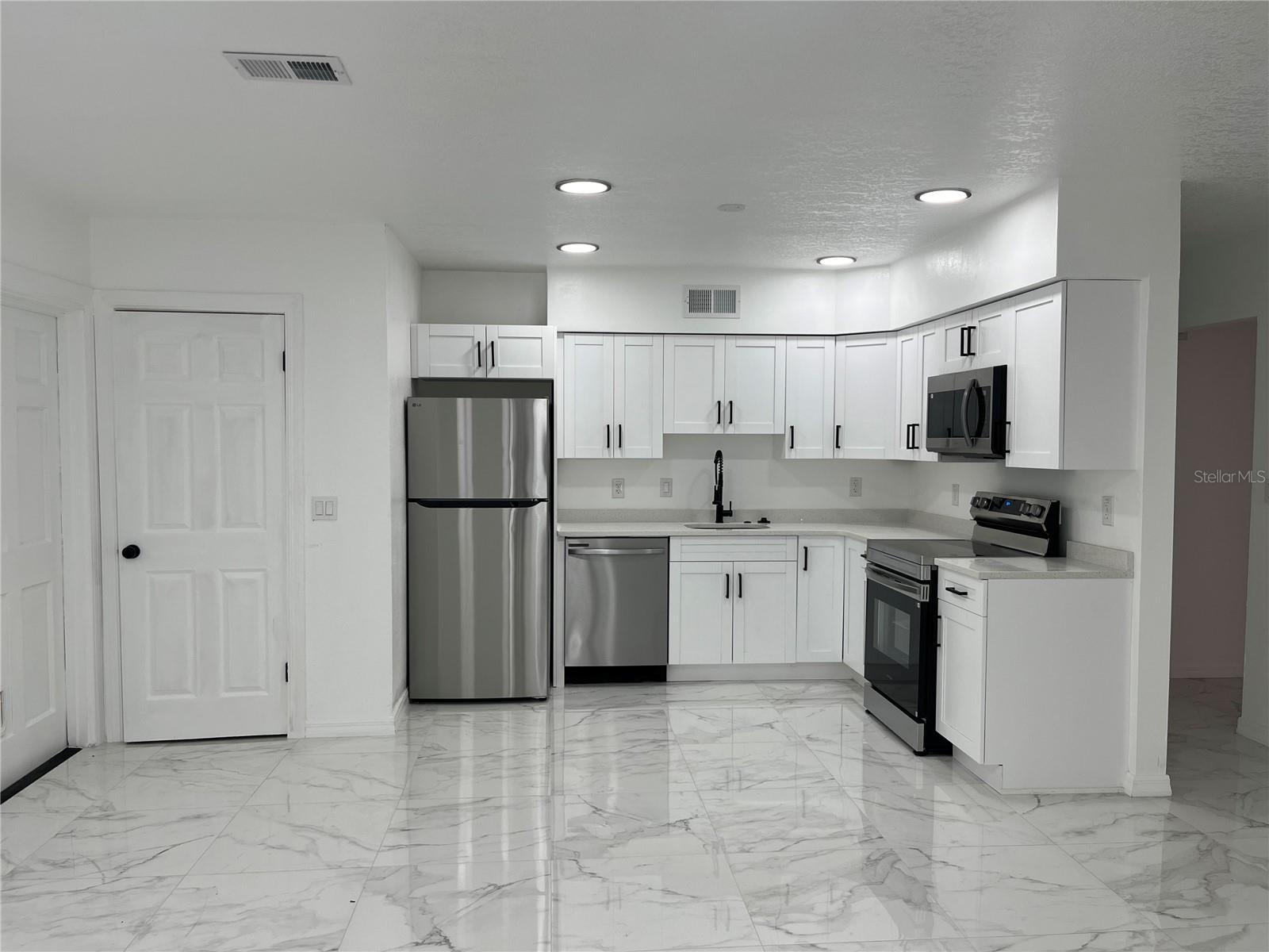 Image 4 of 65 For 2801 45th Street S