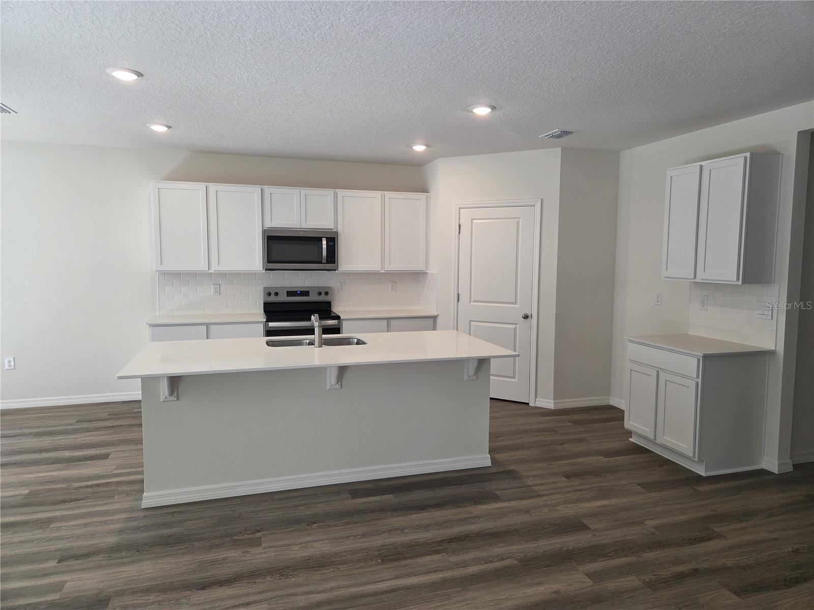 Image 2 of 5 For 2404 Dawson Court