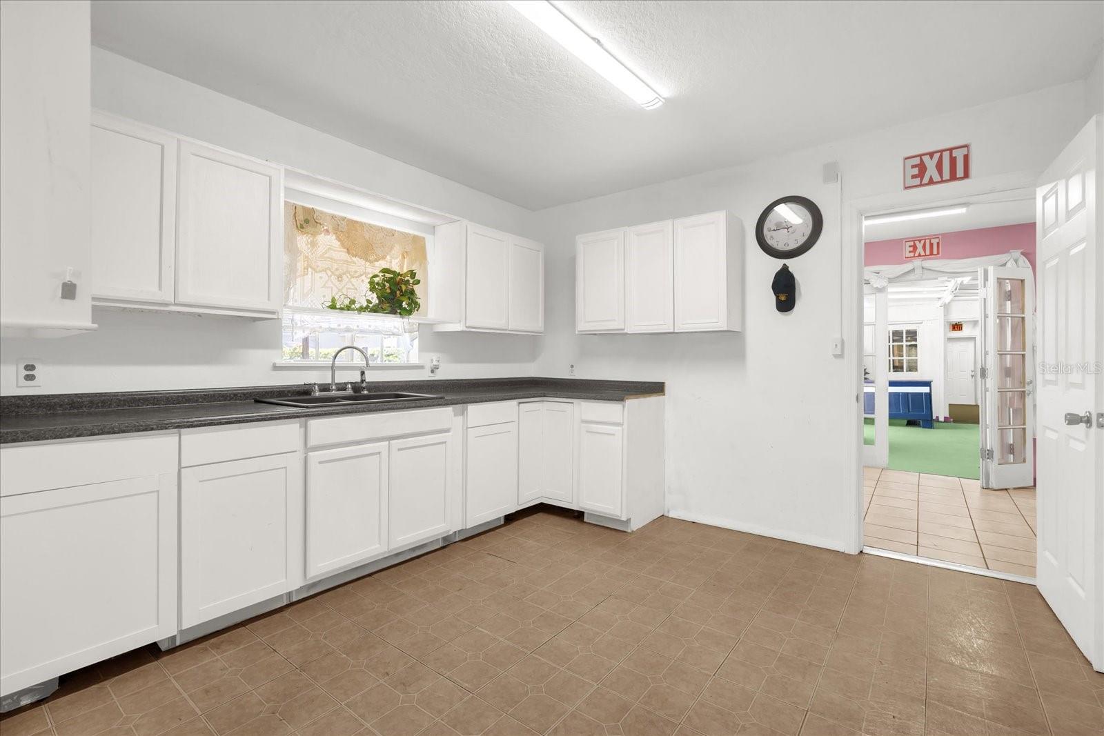 Image 14 of 27 For 312 Main Street