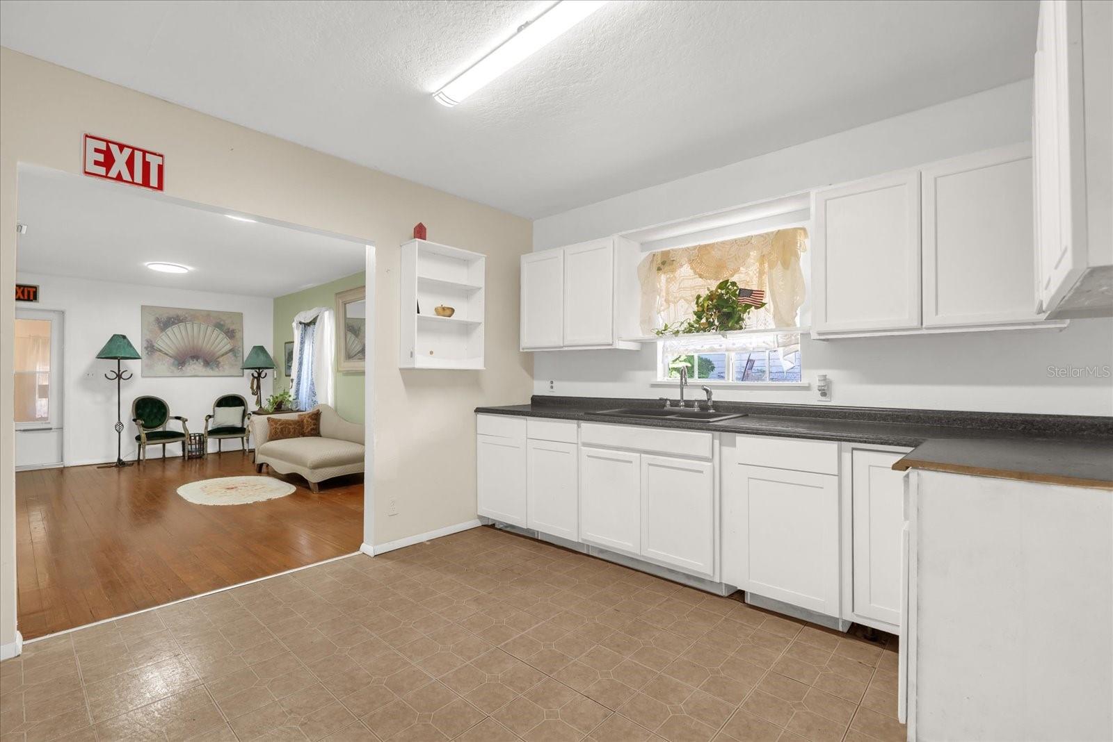 Image 15 of 27 For 312 Main Street