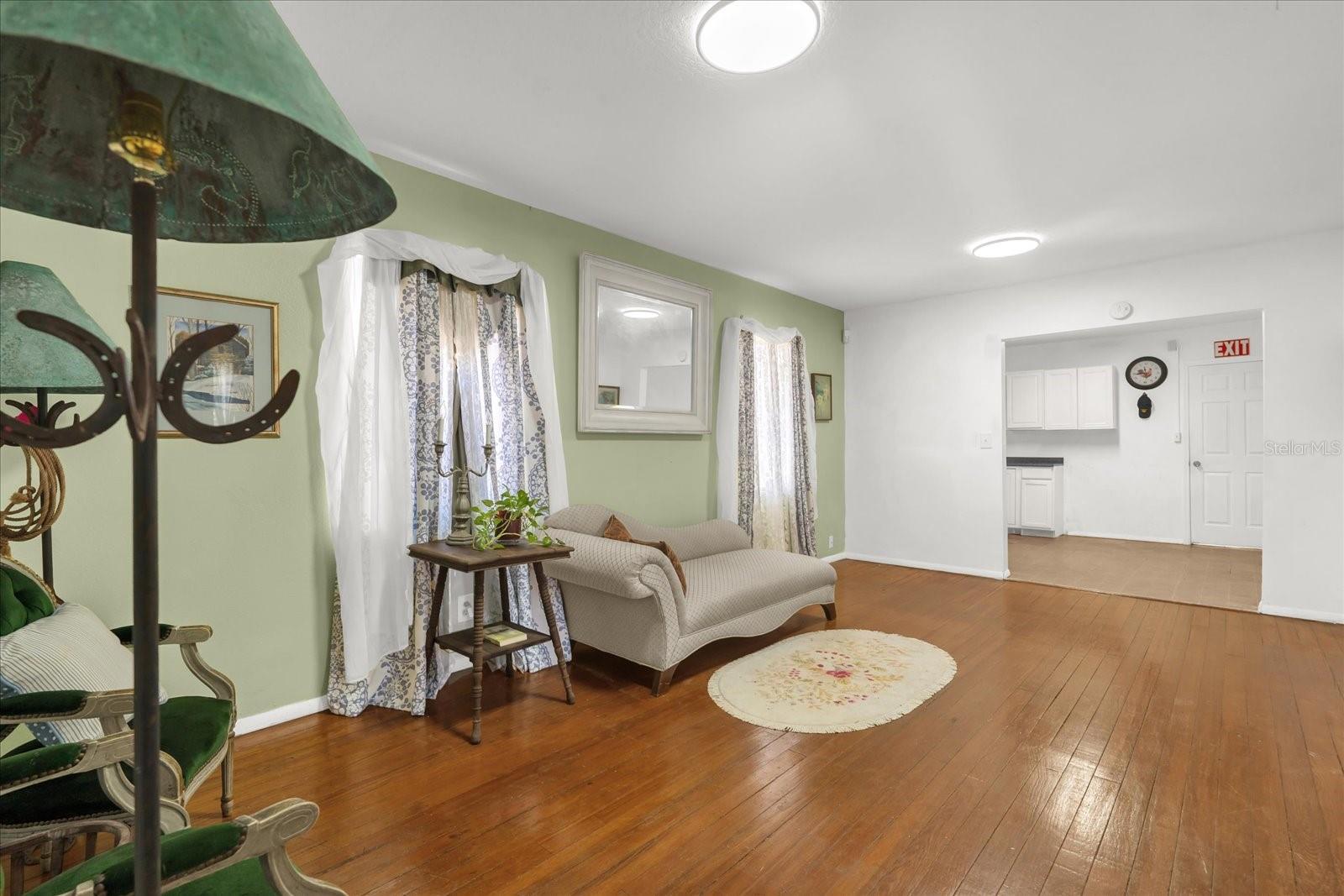 Image 6 of 27 For 312 Main Street