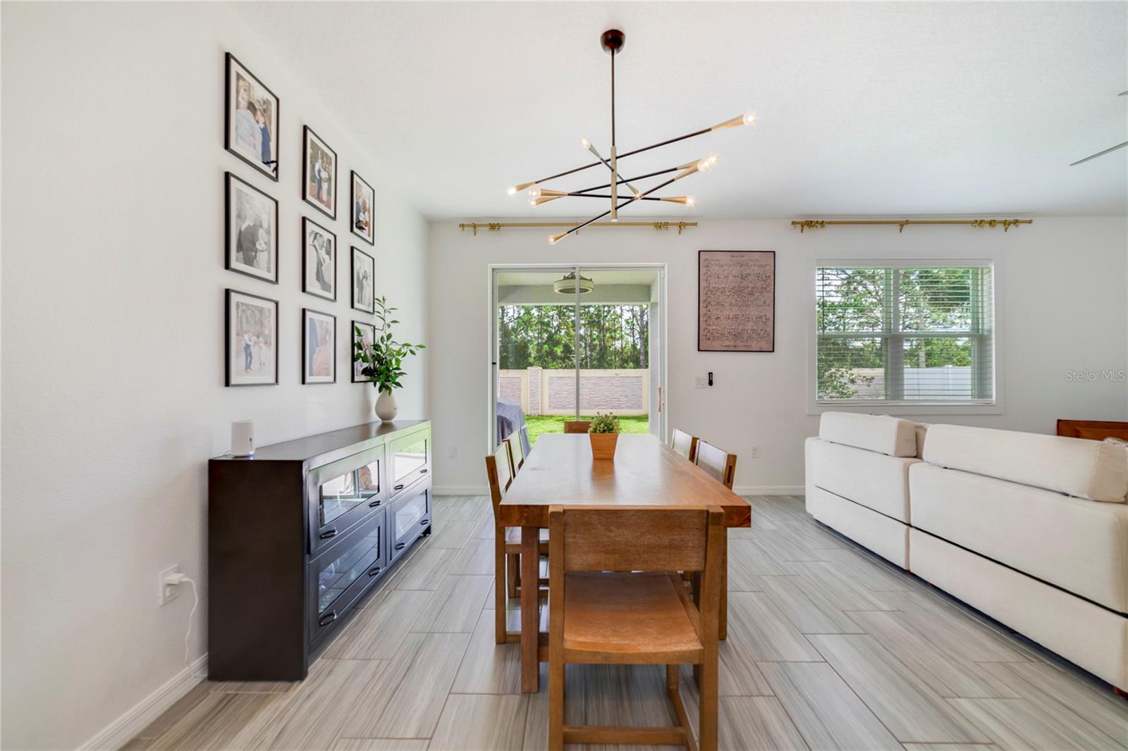 Image 14 of 24 For 2831 Mosshire Circle