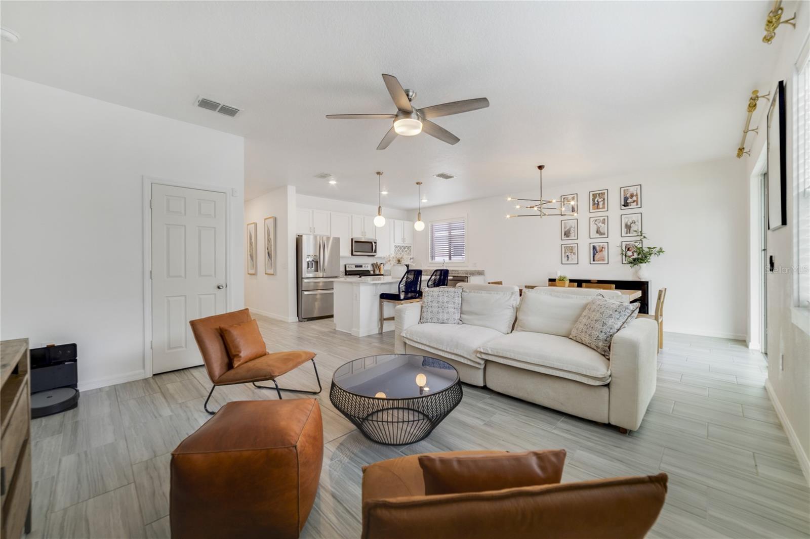 Image 16 of 24 For 2831 Mosshire Circle