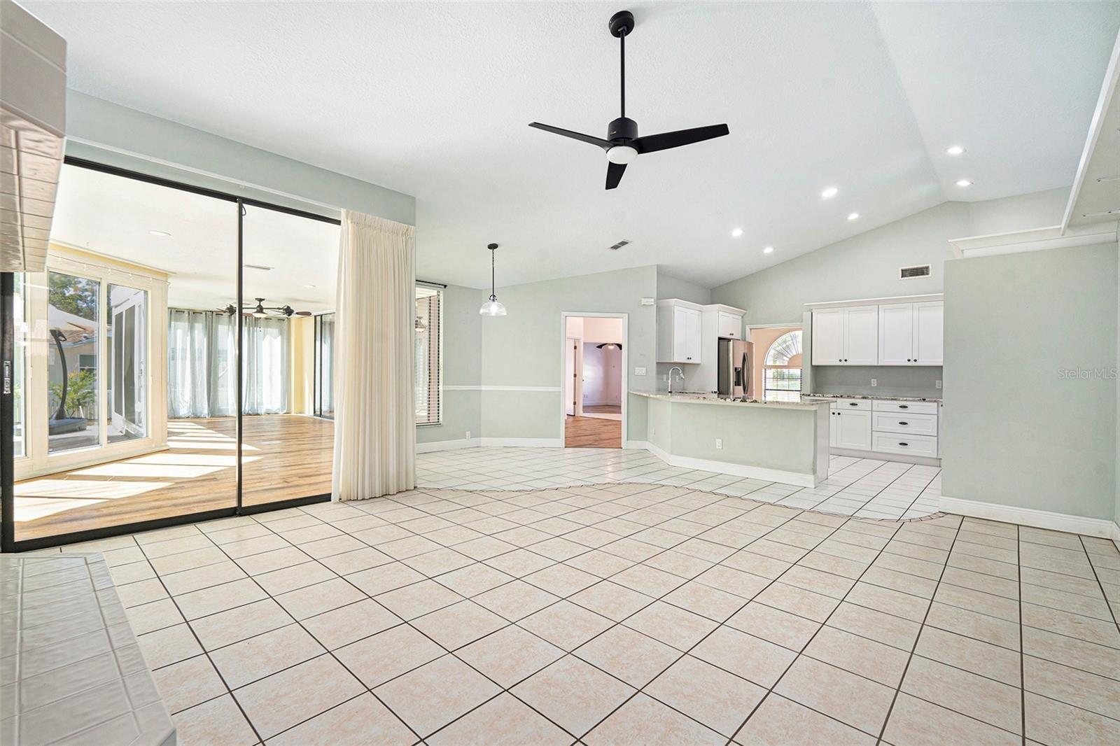 Image 10 of 27 For 175 Pine Street