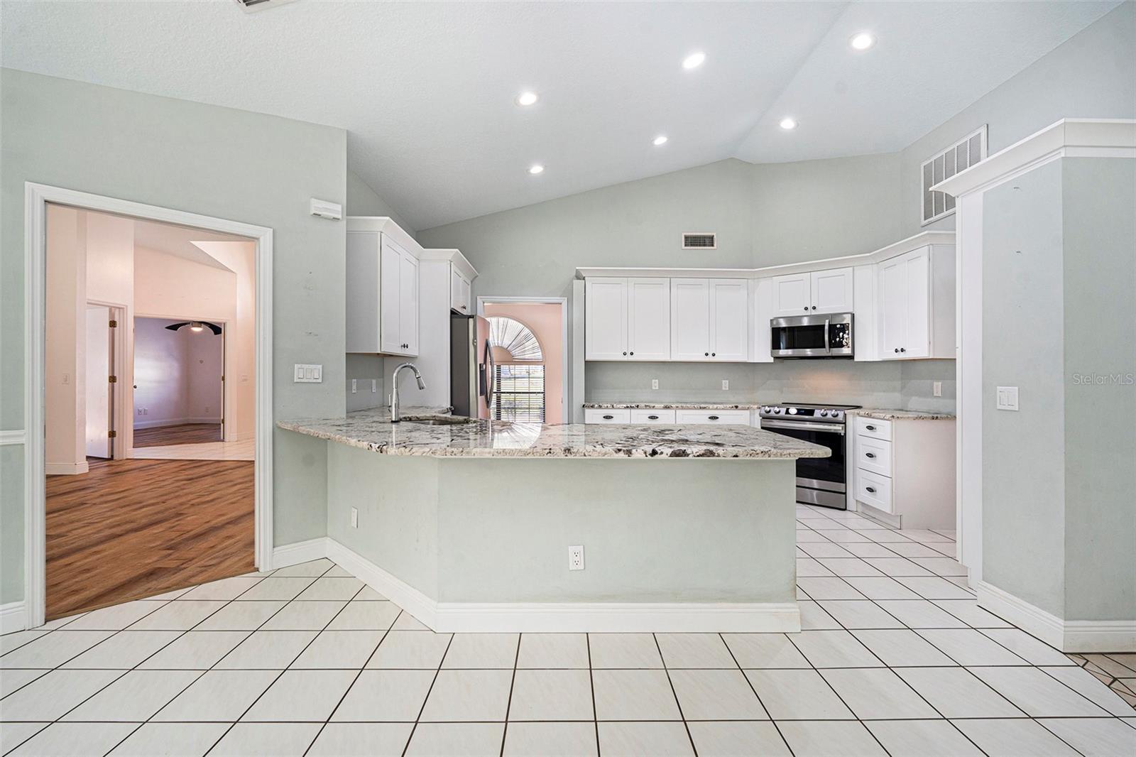 Image 12 of 27 For 175 Pine Street