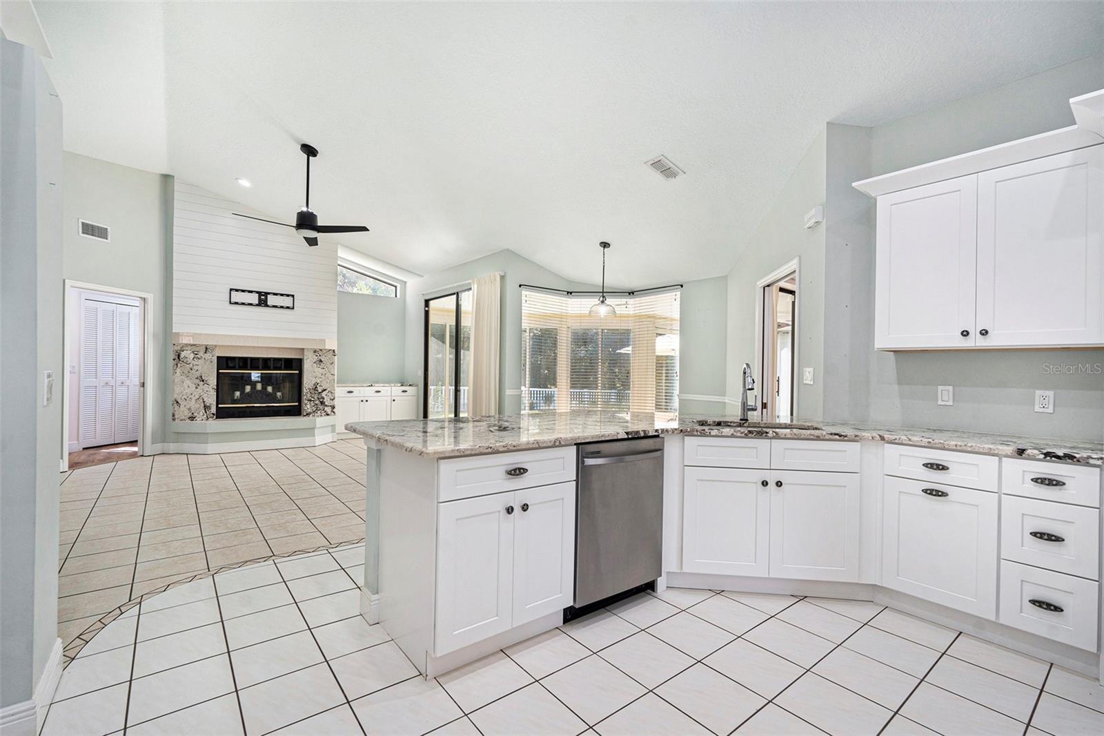 Image 13 of 27 For 175 Pine Street