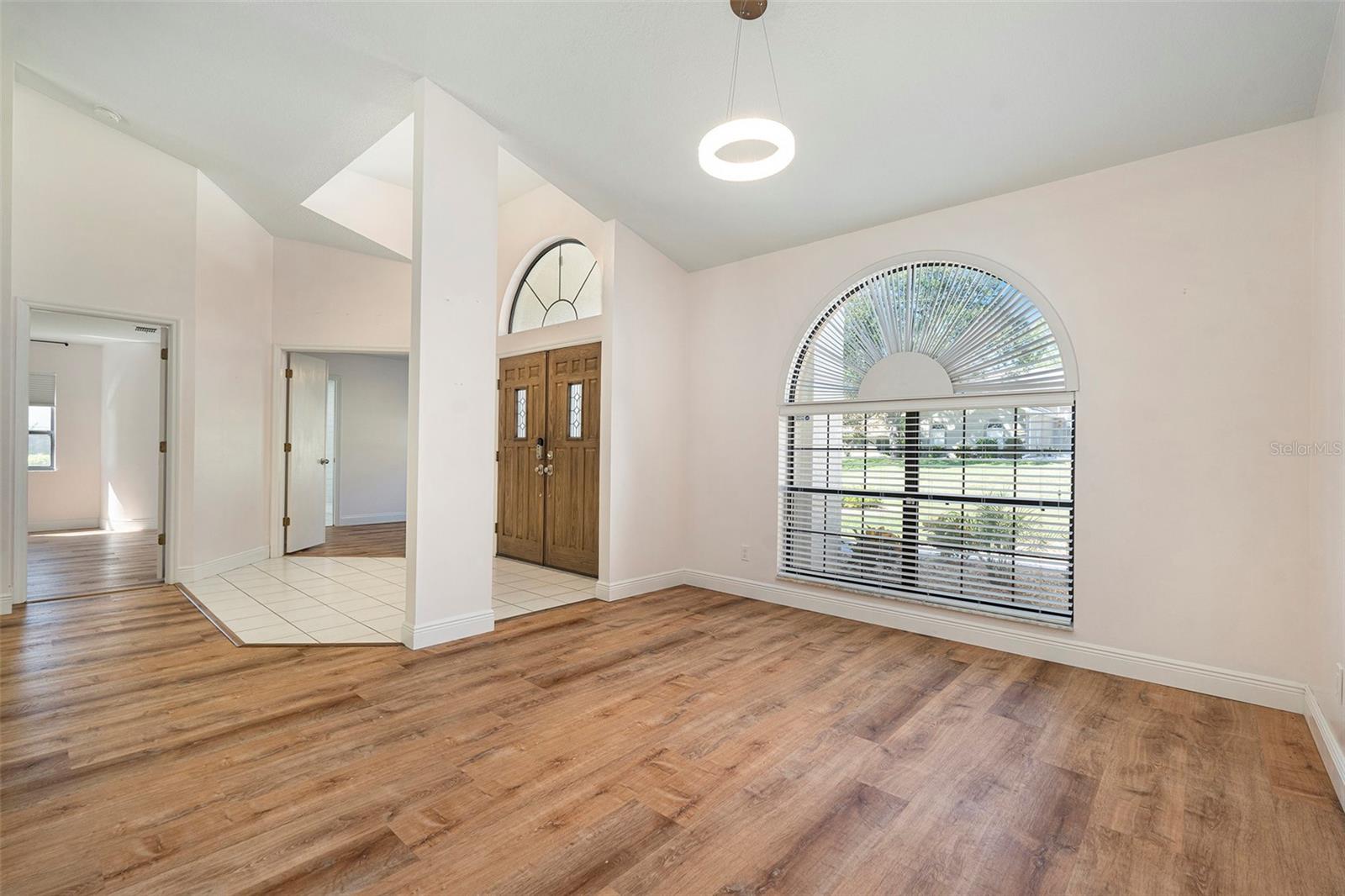 Image 5 of 27 For 175 Pine Street