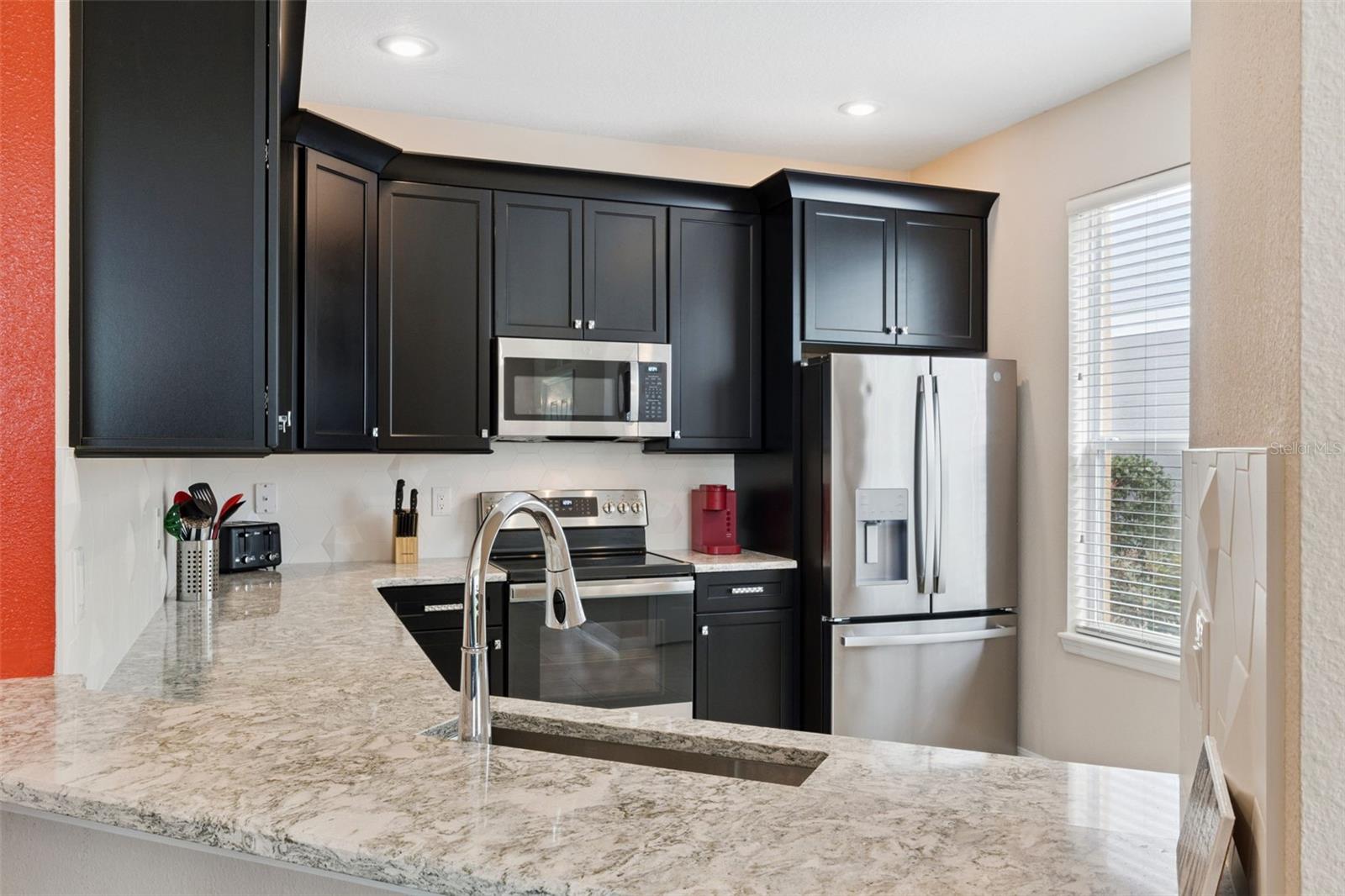 Image 15 of 34 For 1630 San Jacinto Circle