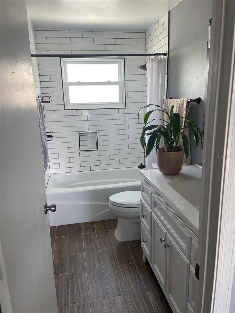 Image 6 of 9 For 9546 Chandon Drive