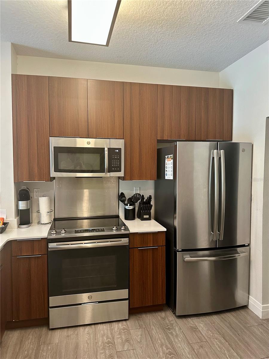 Image 5 of 44 For 14501 Grove Resort Avenue 2101