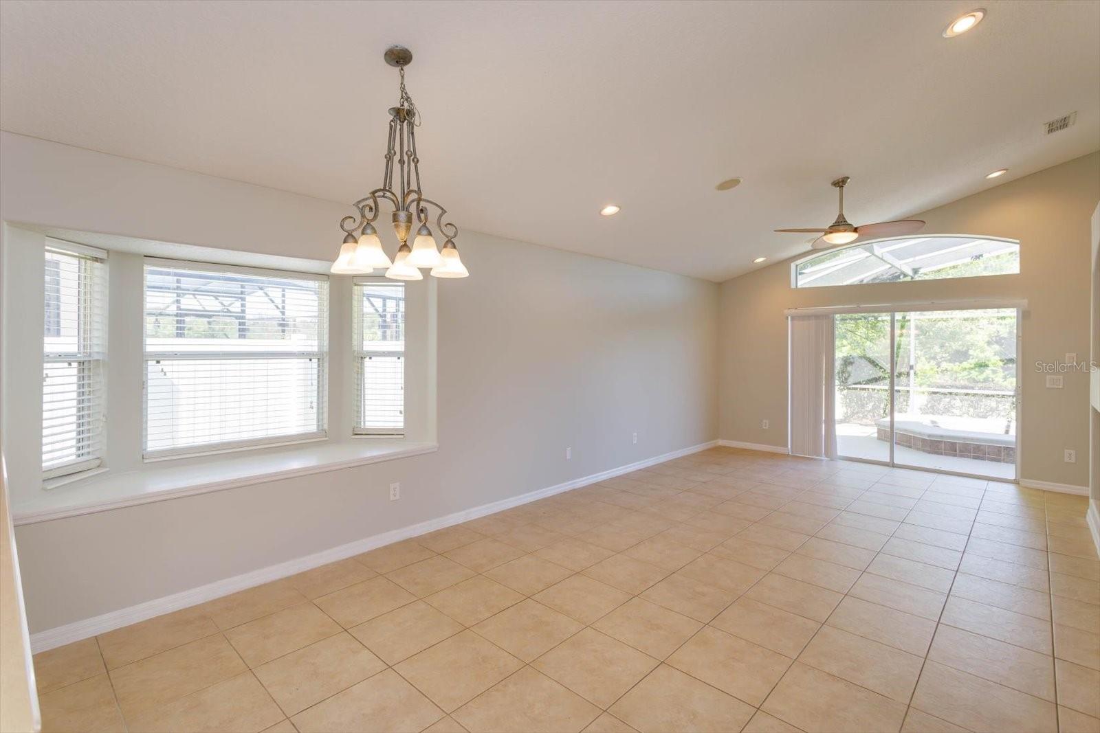 Image 11 of 26 For 2415 Sabastian Street