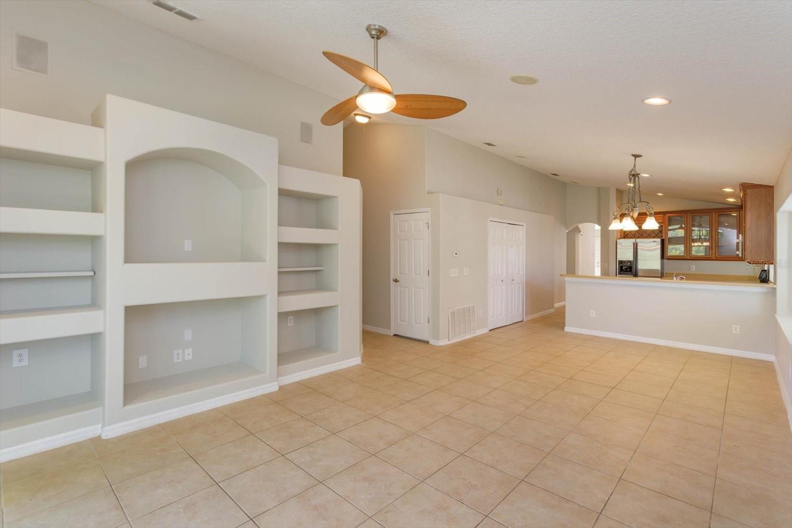 Image 14 of 26 For 2415 Sabastian Street