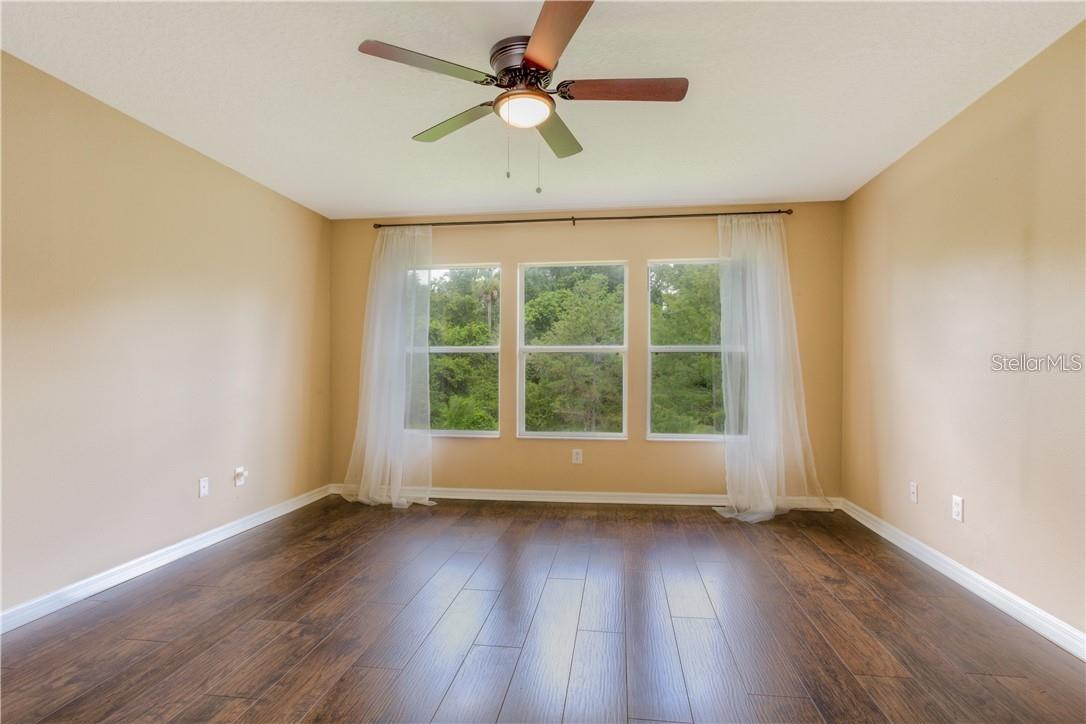 Image 12 of 19 For 512 Penny Royal Place