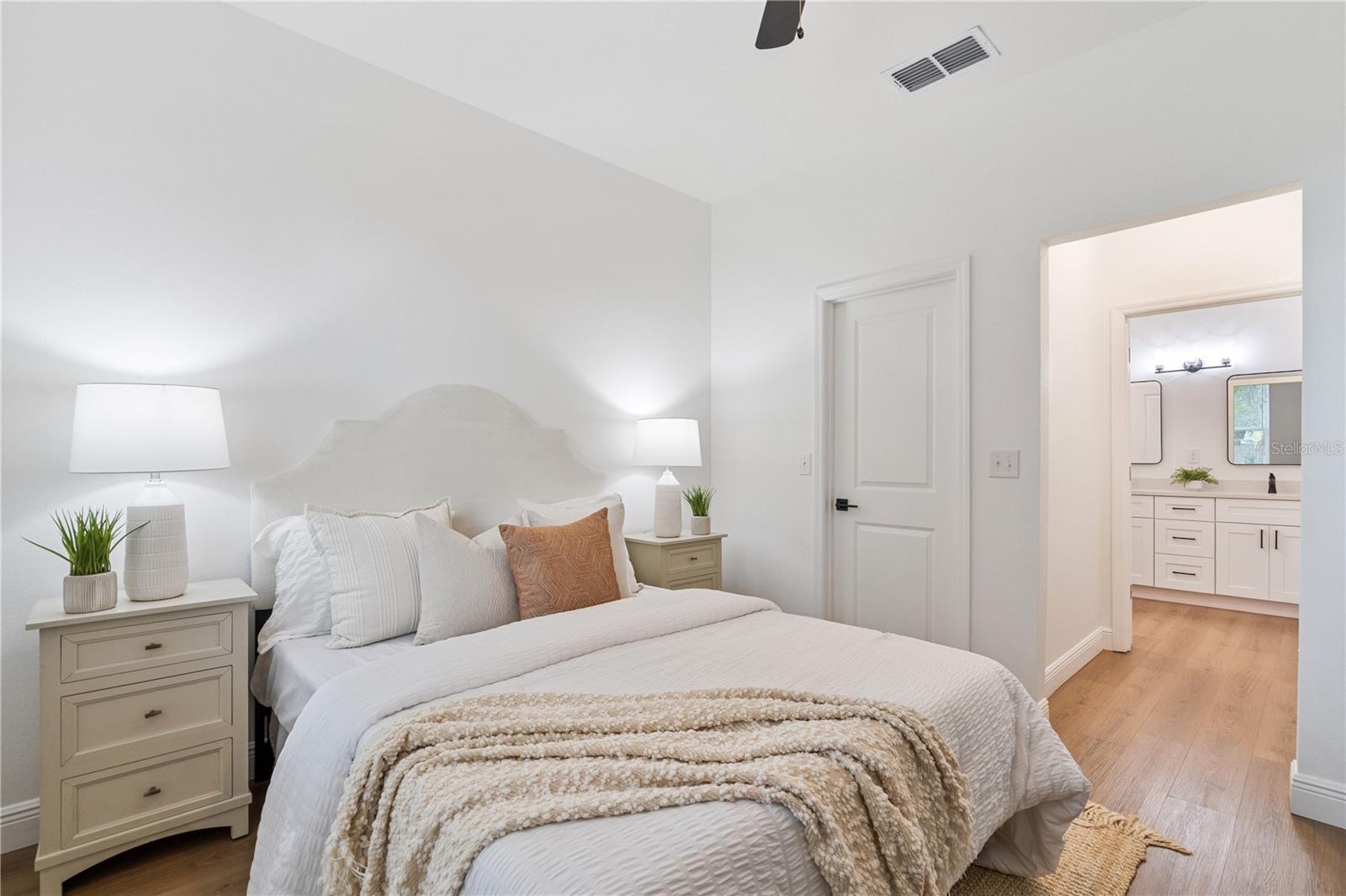 Image 12 of 24 For 2606 Elm Avenue