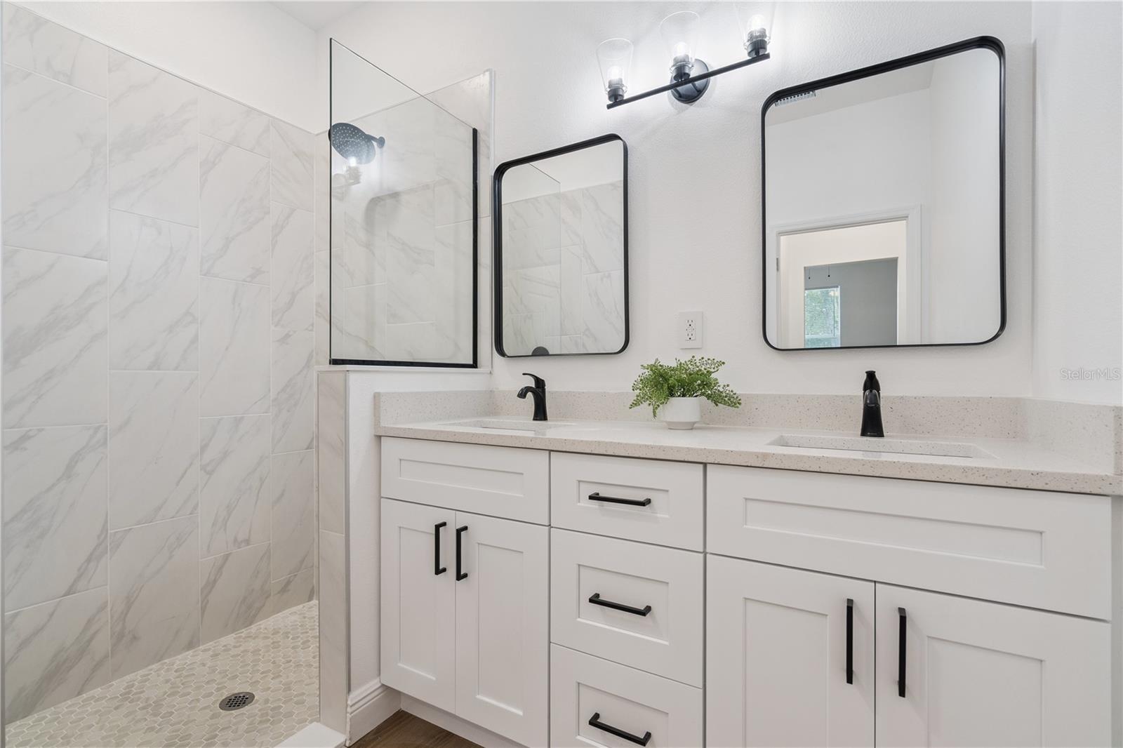 Image 15 of 24 For 2606 Elm Avenue