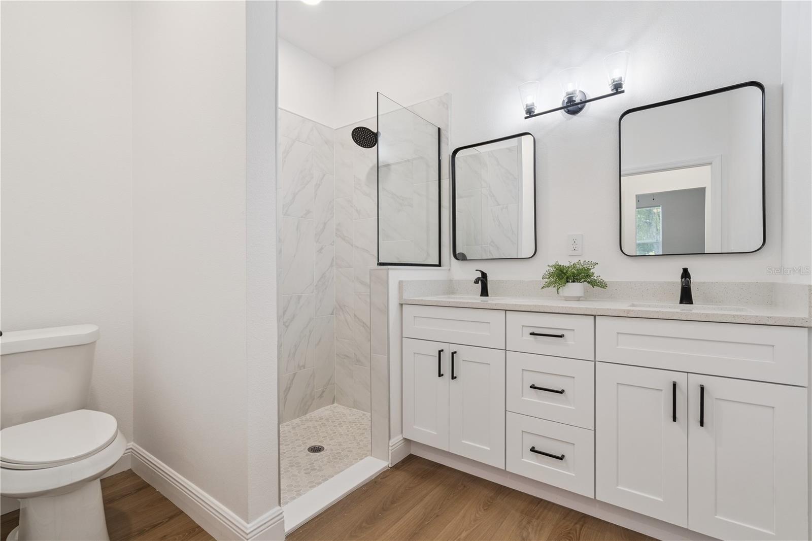 Image 16 of 24 For 2606 Elm Avenue