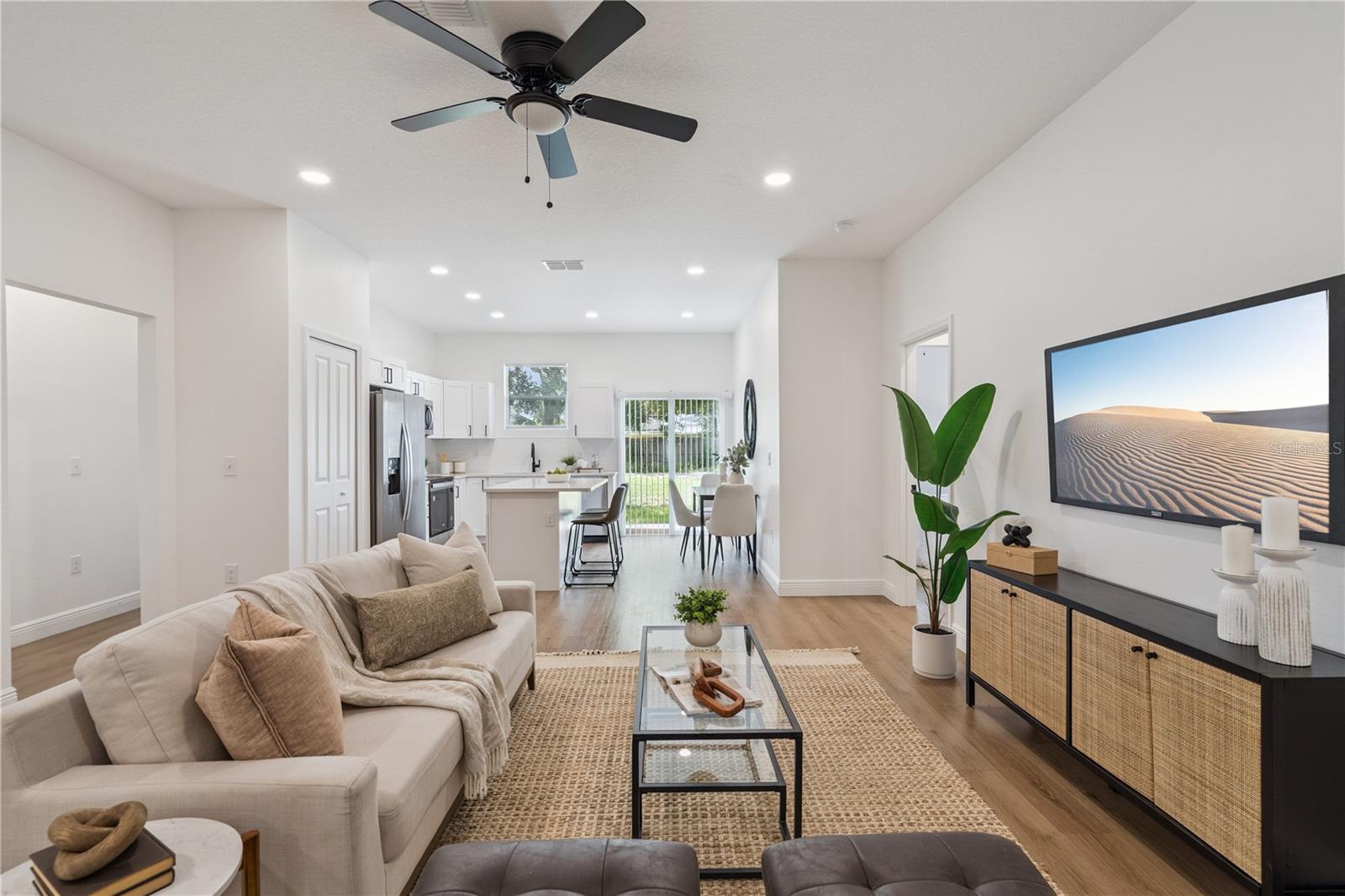 Image 4 of 24 For 2606 Elm Avenue