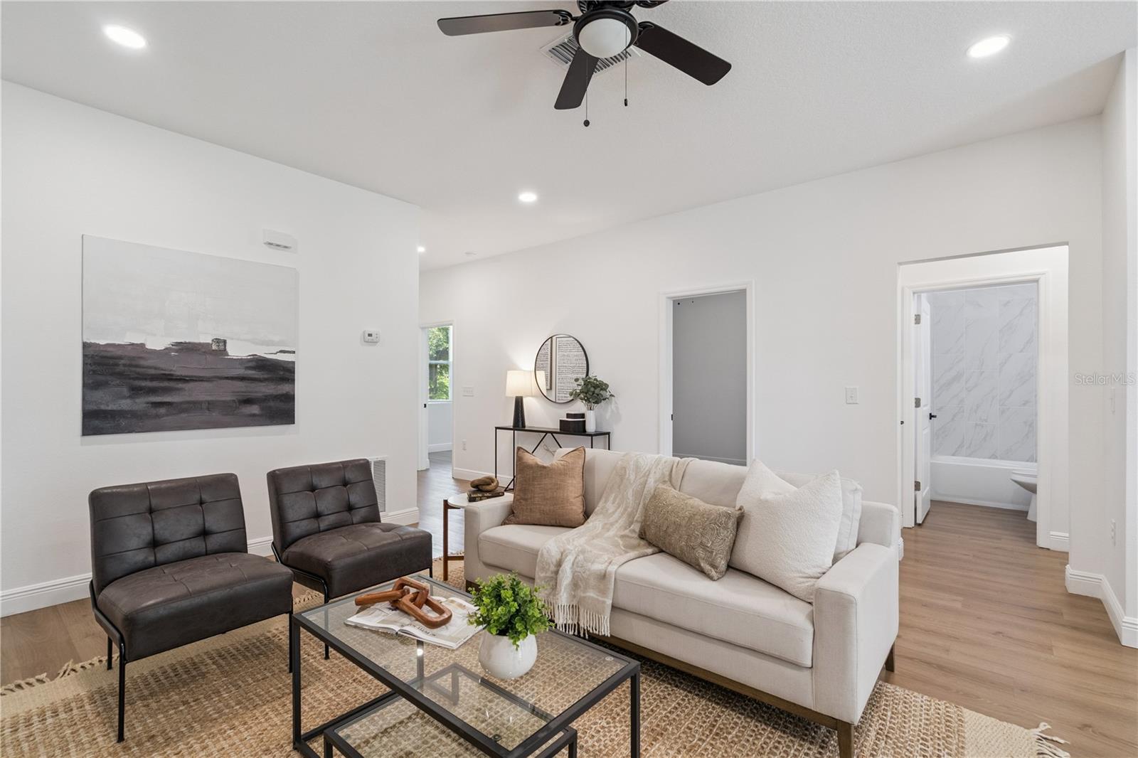 Image 6 of 24 For 2606 Elm Avenue