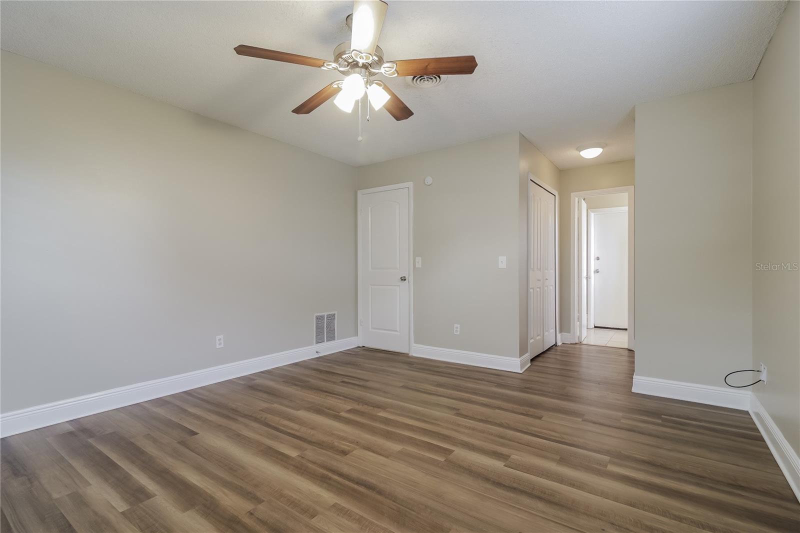 Image 10 of 16 For 734 Dunhill Drive