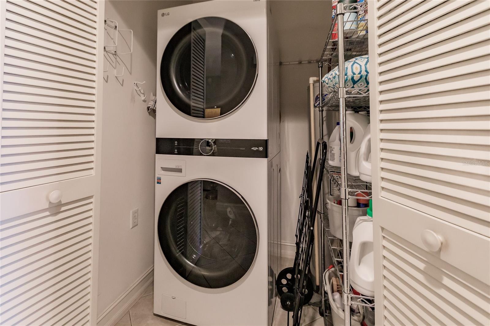 Image 31 of 38 For 1878 Tarpon Bay Drive S 102