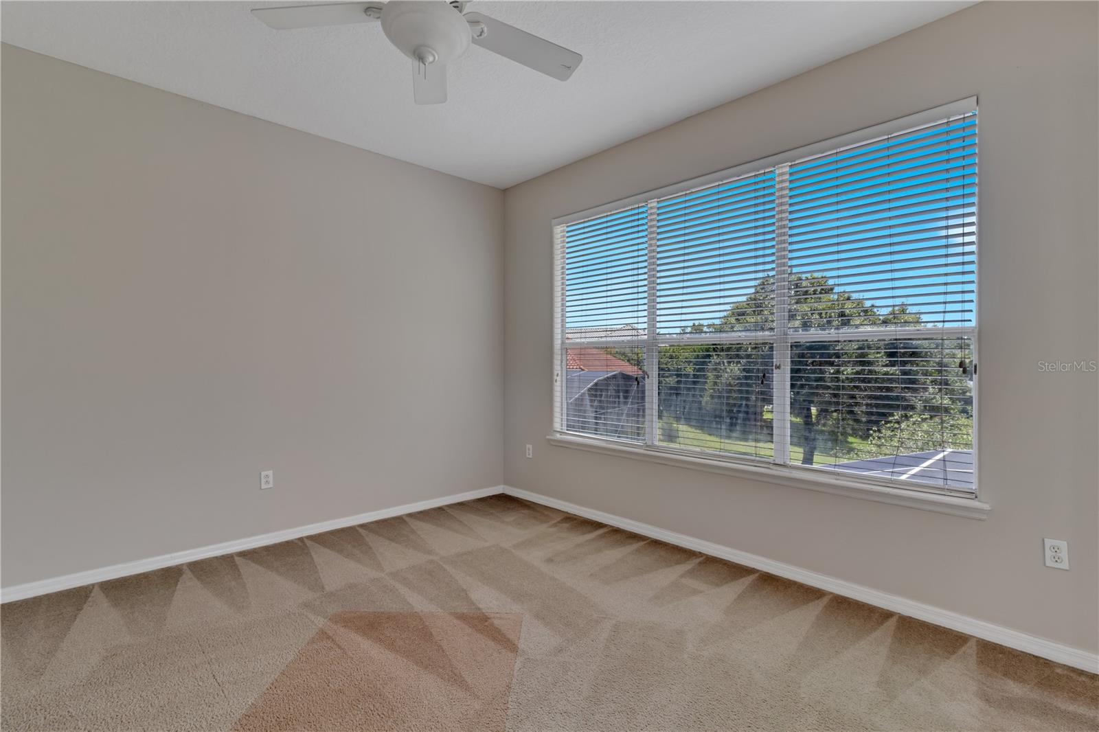 Image 17 of 48 For 8522 Saint Marino Boulevard