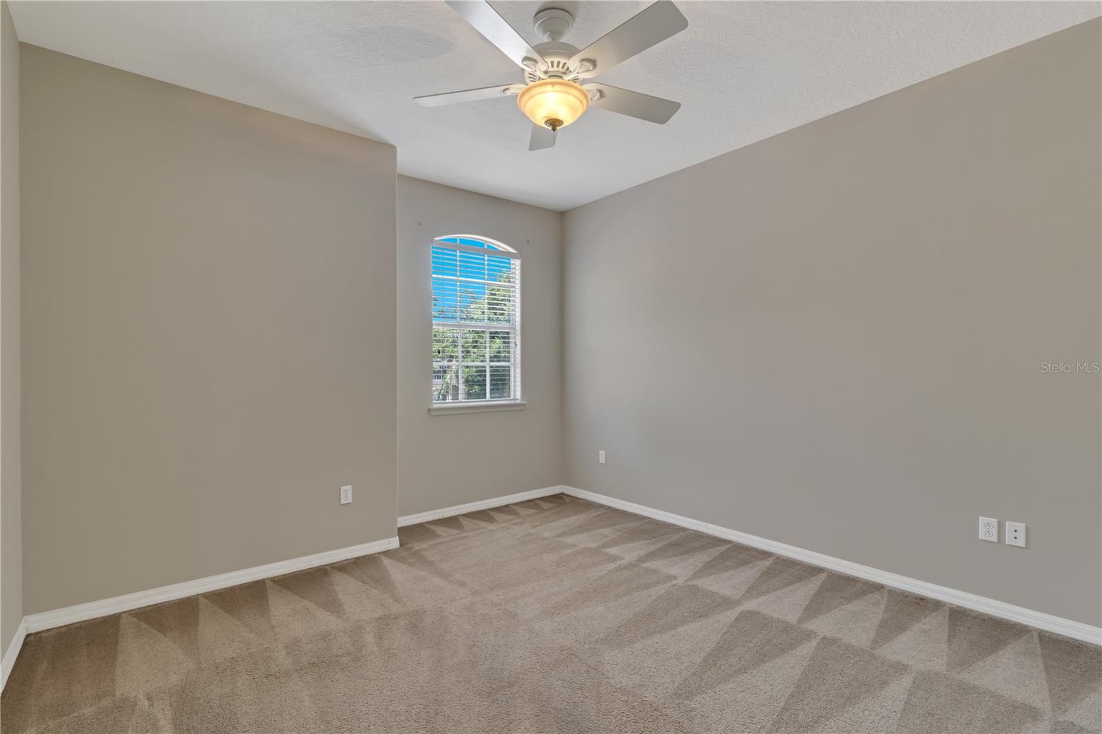 Image 22 of 48 For 8522 Saint Marino Boulevard