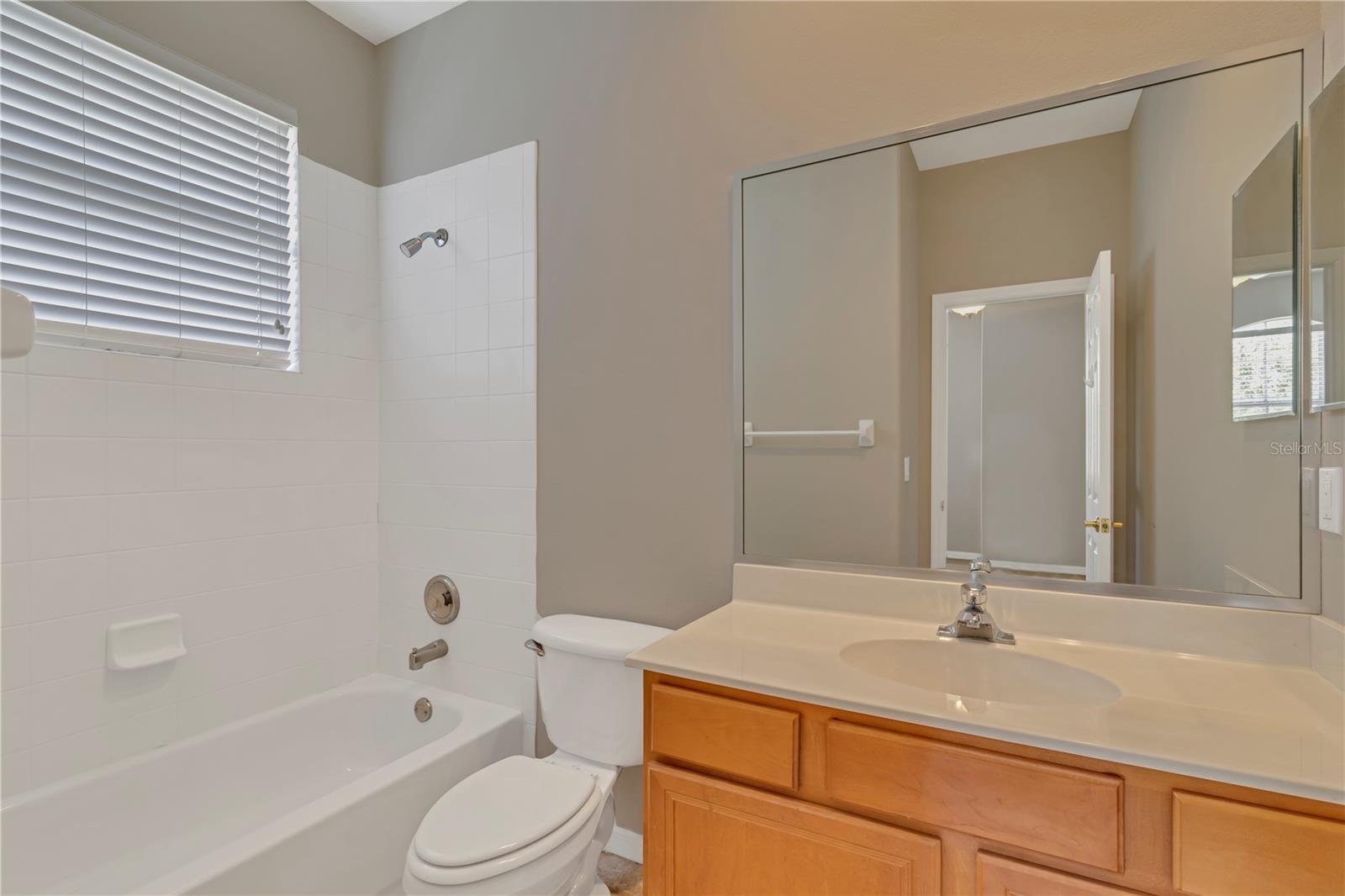 Image 24 of 48 For 8522 Saint Marino Boulevard