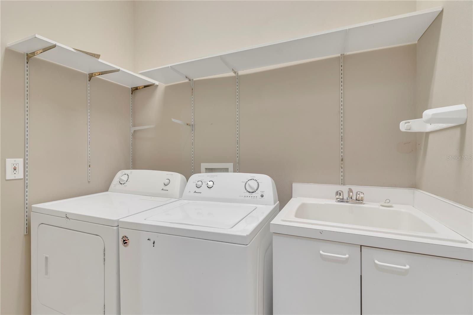 Image 27 of 48 For 8522 Saint Marino Boulevard