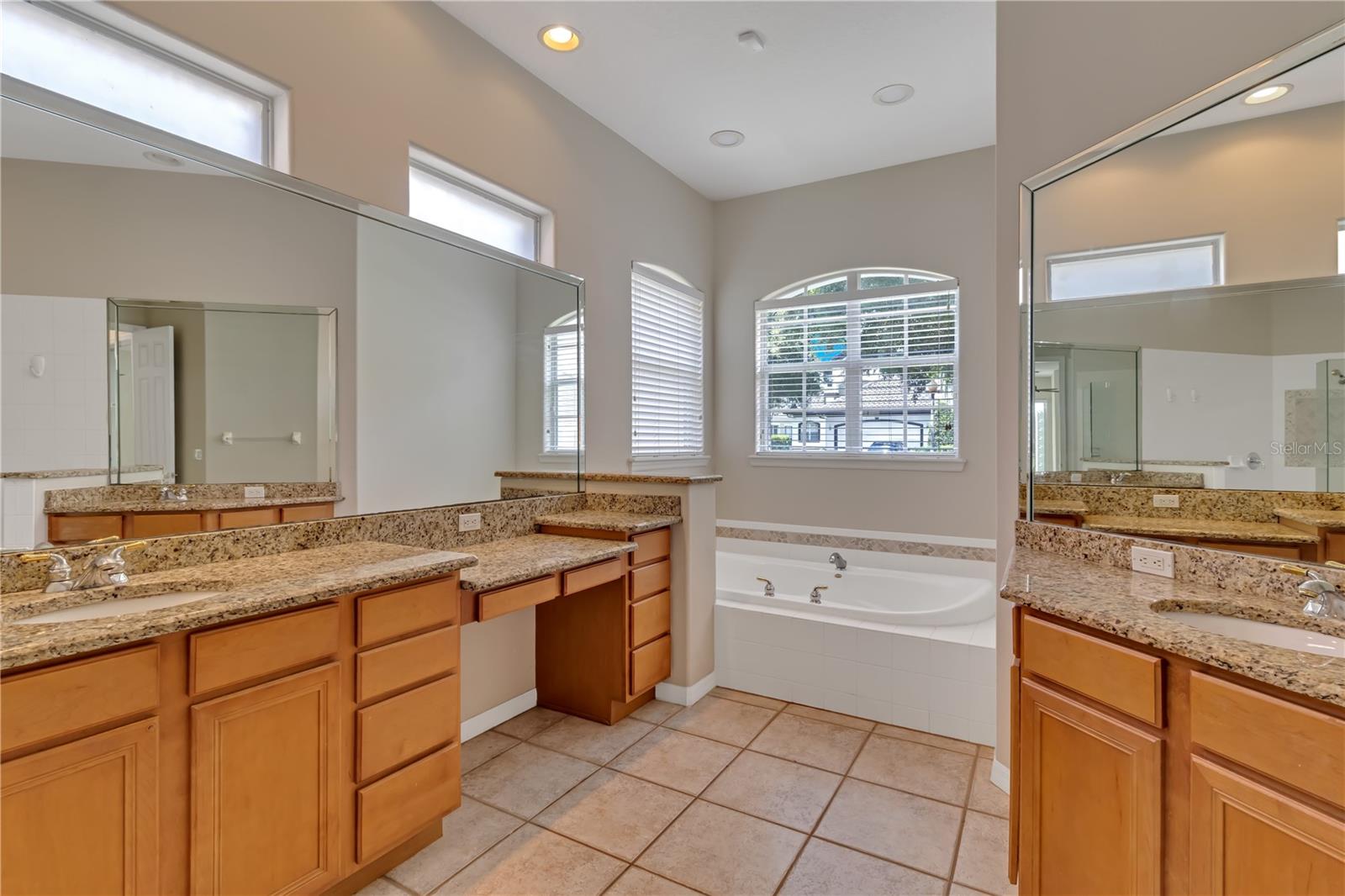 Image 40 of 48 For 8522 Saint Marino Boulevard