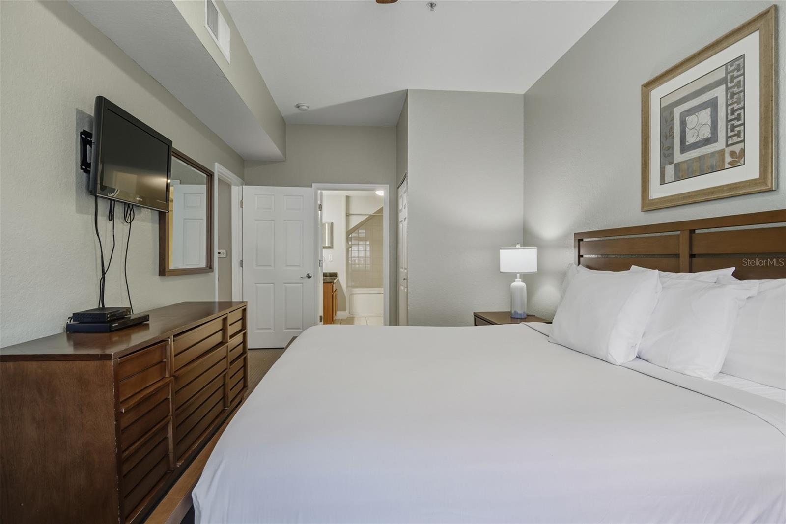 Image 12 of 32 For 2610 Lodi Circle 106