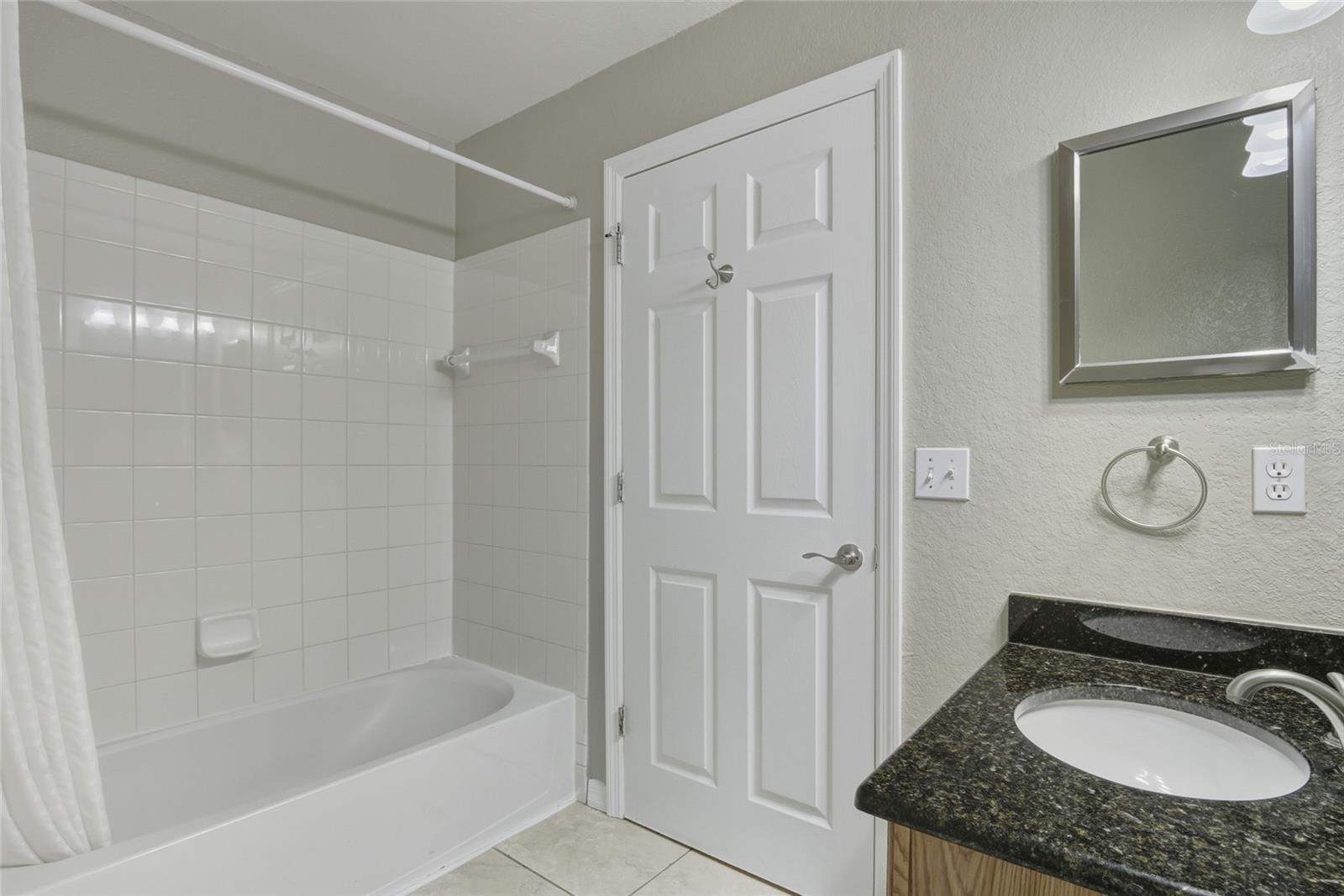 Image 20 of 32 For 2610 Lodi Circle 106