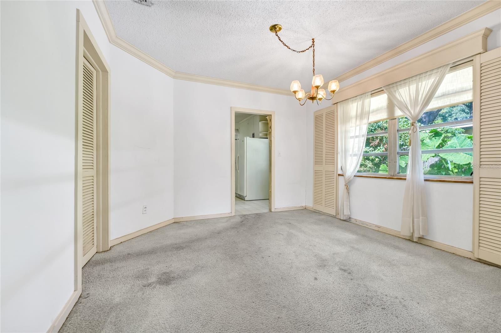 Image 10 of 39 For 1326 Altaloma Avenue