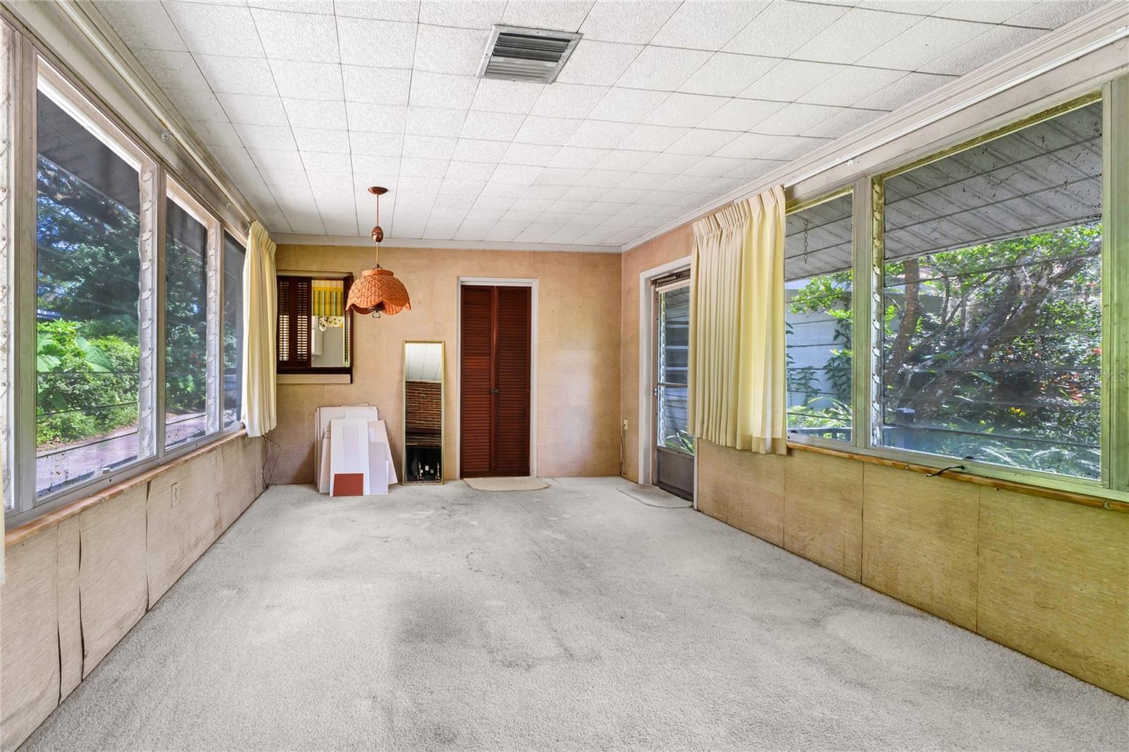 Image 15 of 39 For 1326 Altaloma Avenue