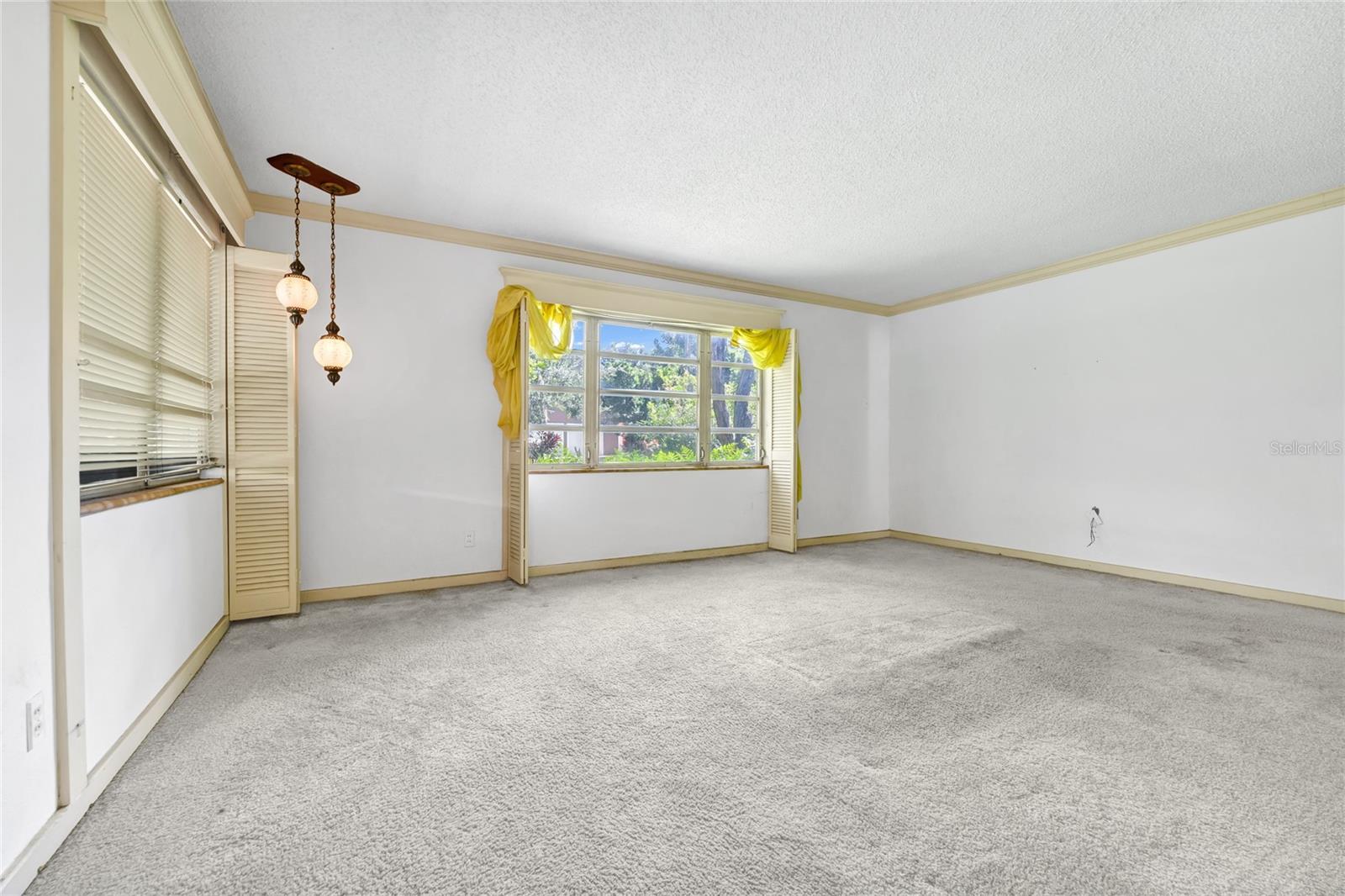 Image 6 of 39 For 1326 Altaloma Avenue