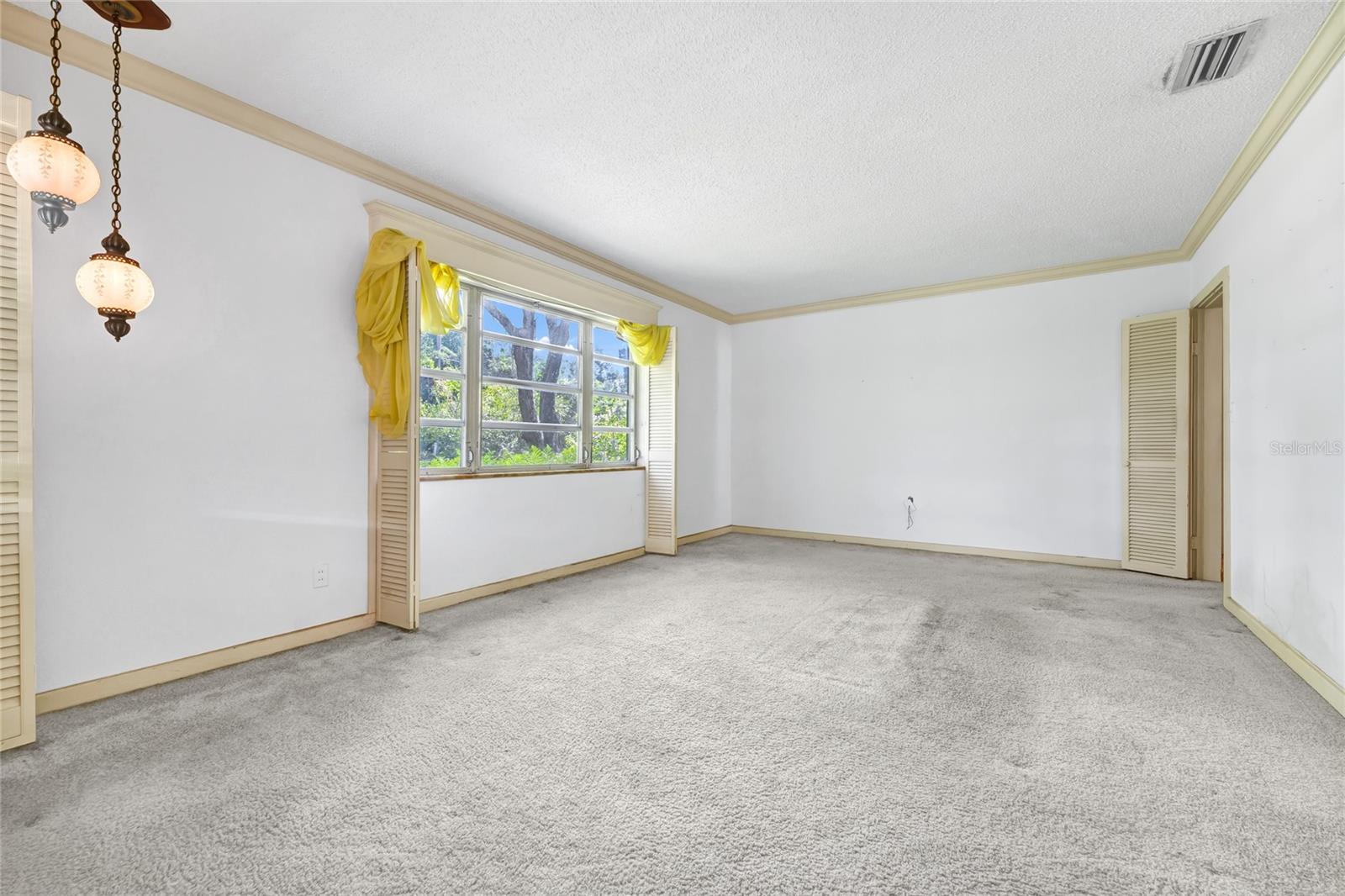 Image 7 of 39 For 1326 Altaloma Avenue