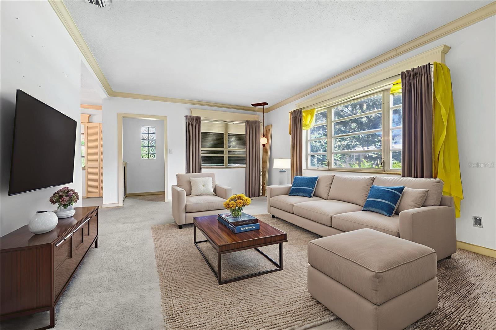Image 9 of 39 For 1326 Altaloma Avenue