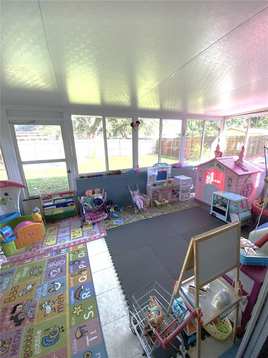 Image 15 of 21 For 8535 Wichita Place