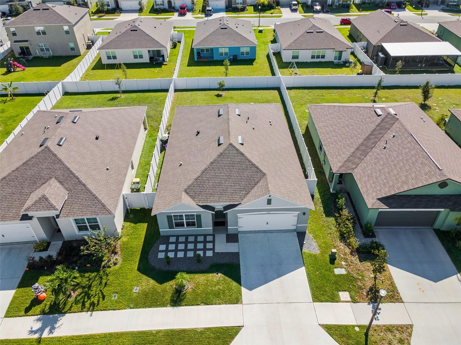 Image 4 of 33 For 3712 Diving Dove Lane