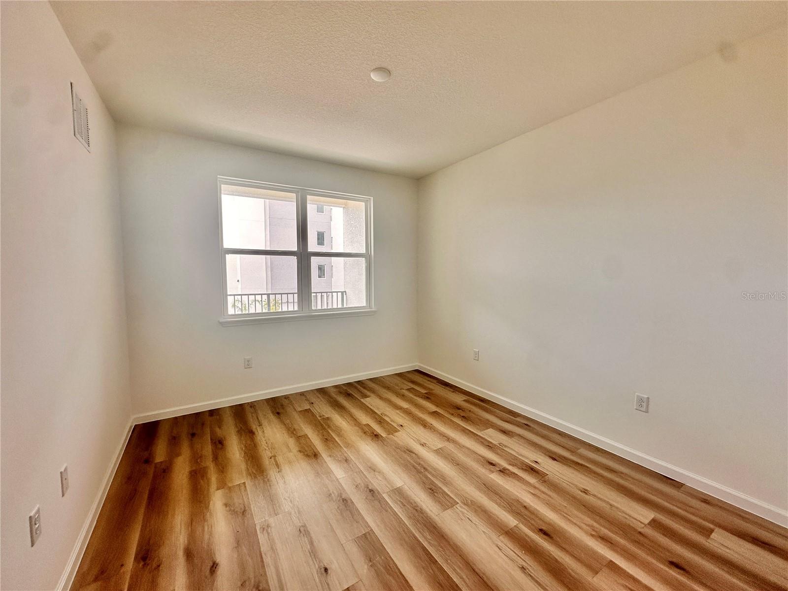 Image 12 of 18 For 1220 Southstation Place 205