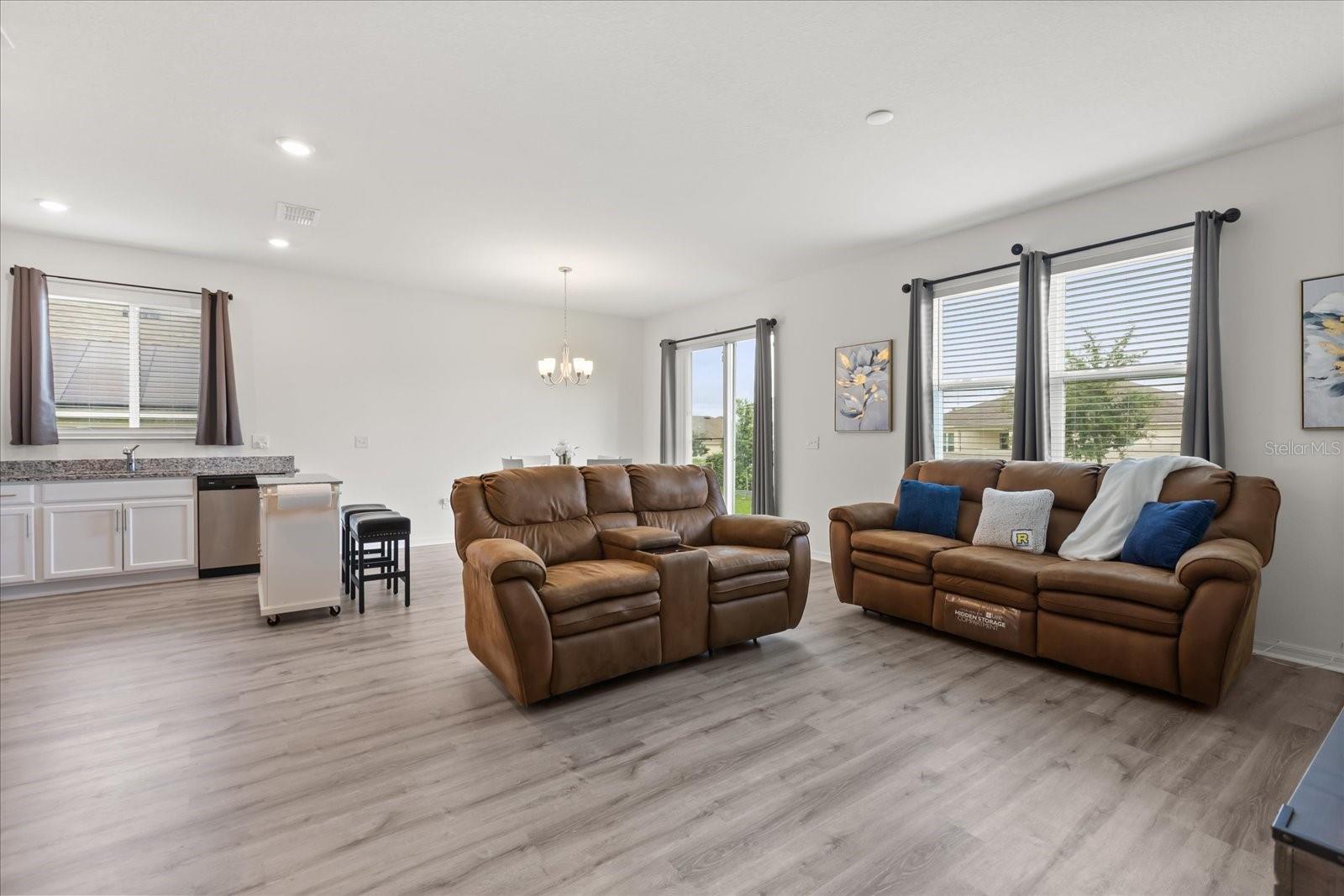 Image 4 of 18 For 756 Rioja Drive