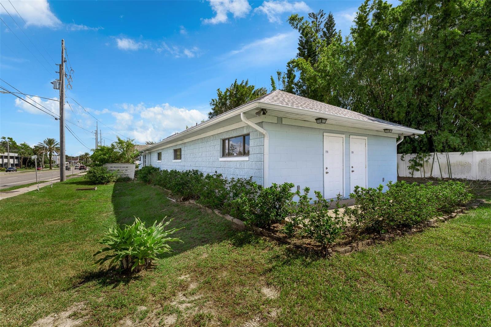 Image 10 of 68 For 2306 Lee Road