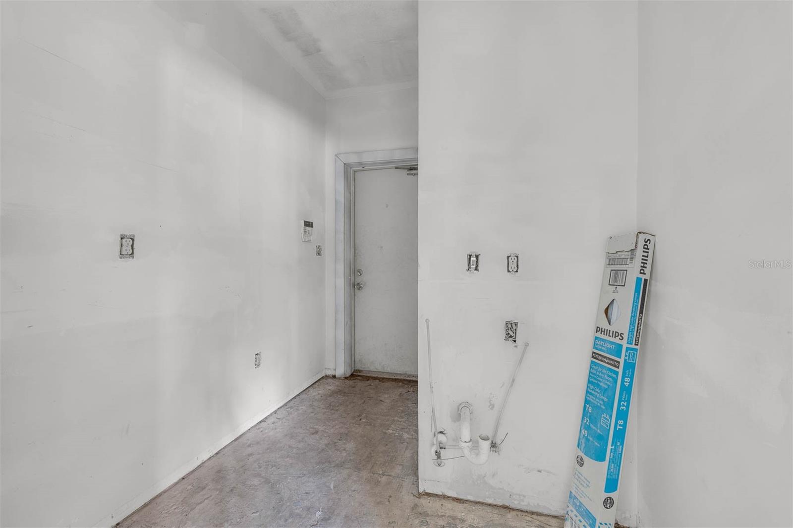 Image 41 of 68 For 2306 Lee Road