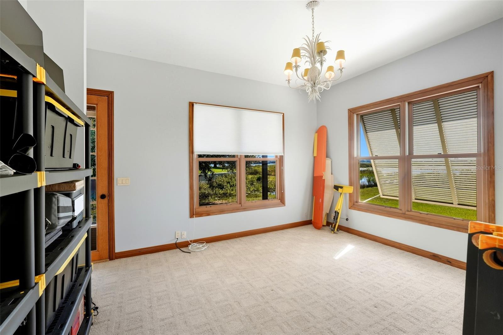 Image 10 of 51 For 553 Thornburg Road