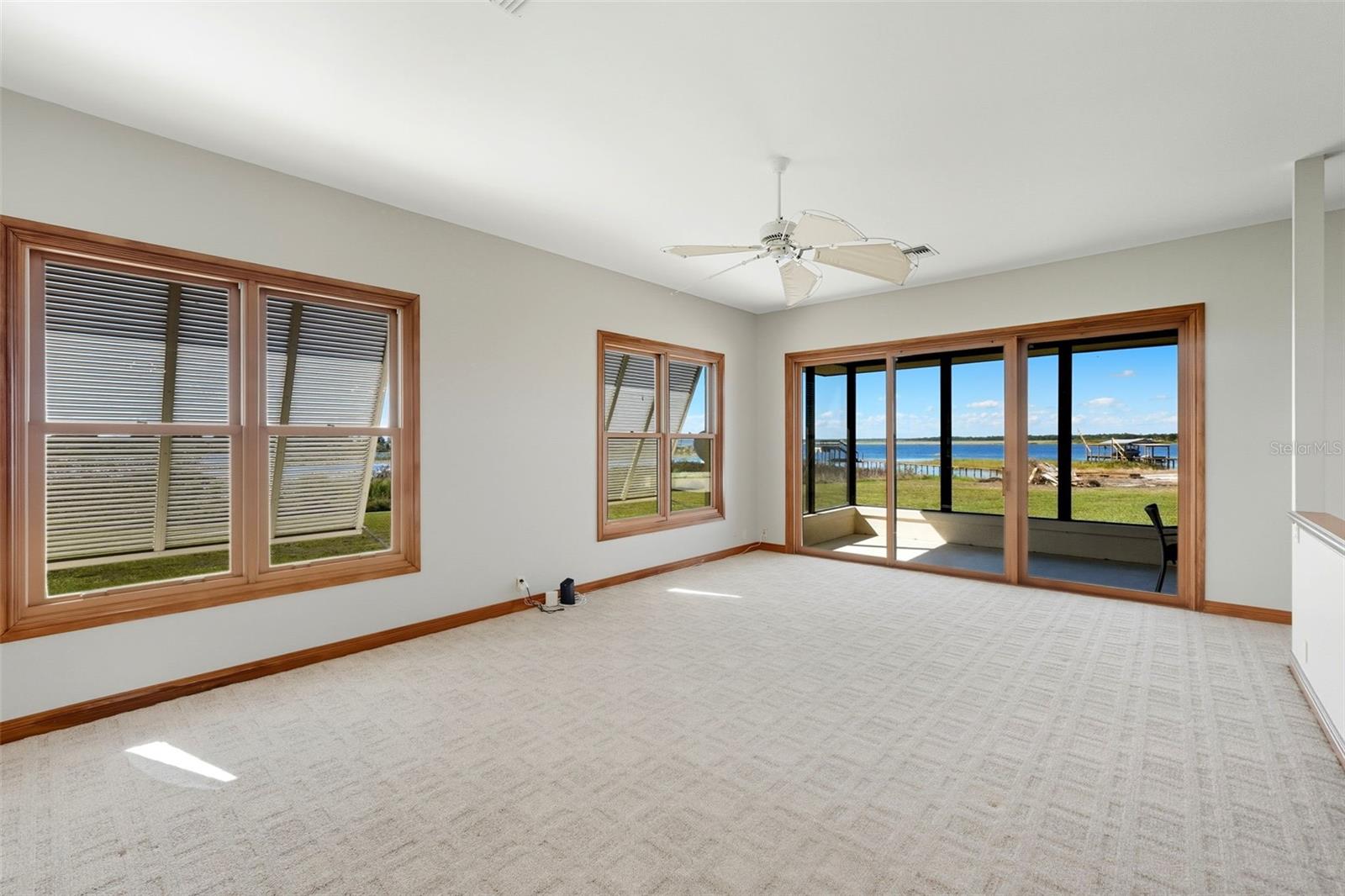 Image 47 of 51 For 553 Thornburg Road
