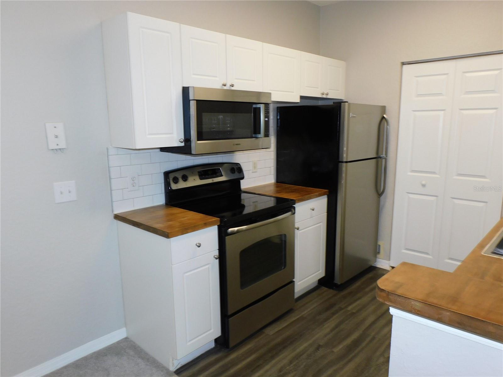 Image 4 of 37 For 844 Grand Regency Point 203