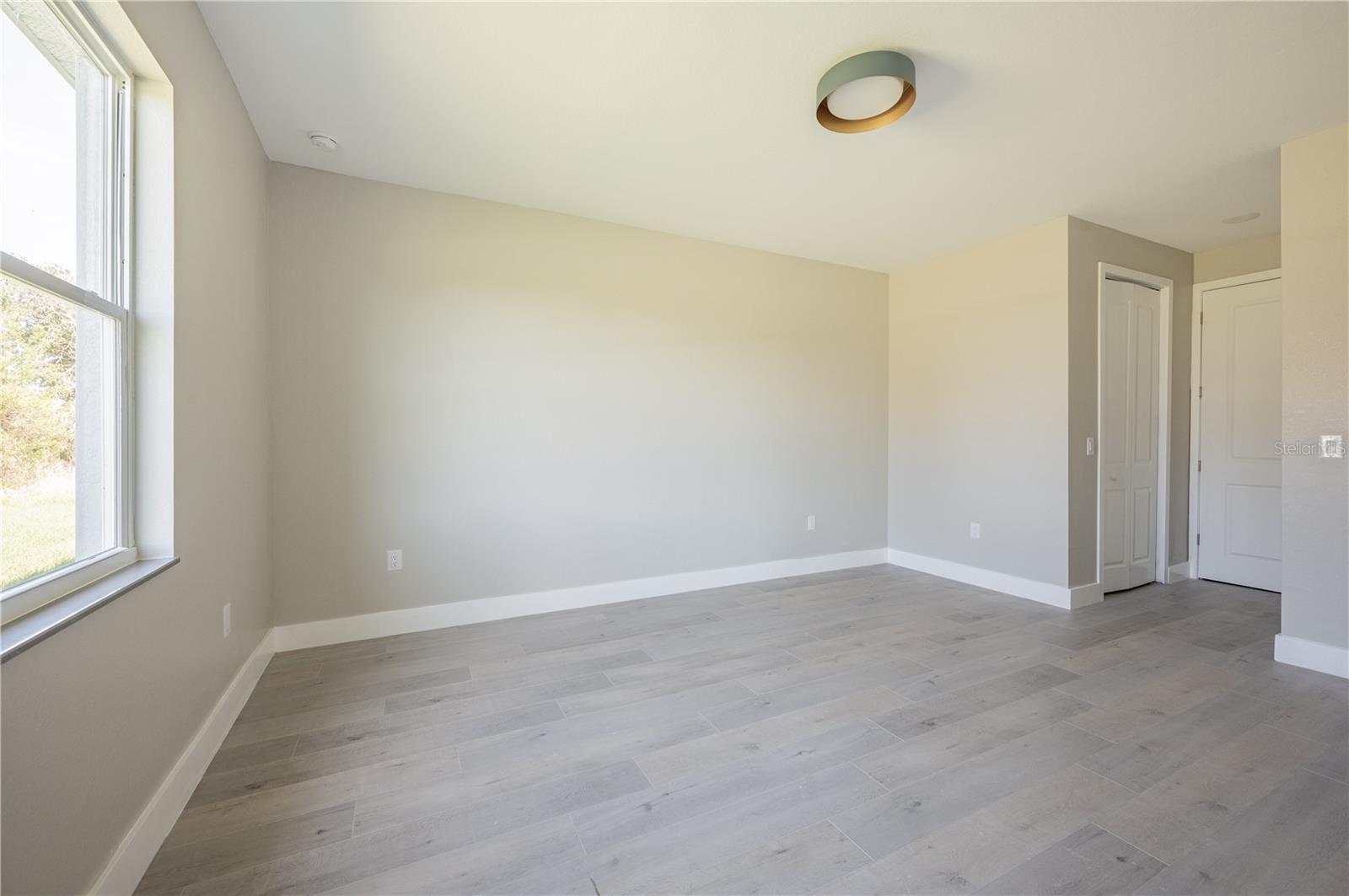 Image 12 of 18 For 8543 & 8545 Dinnano Street