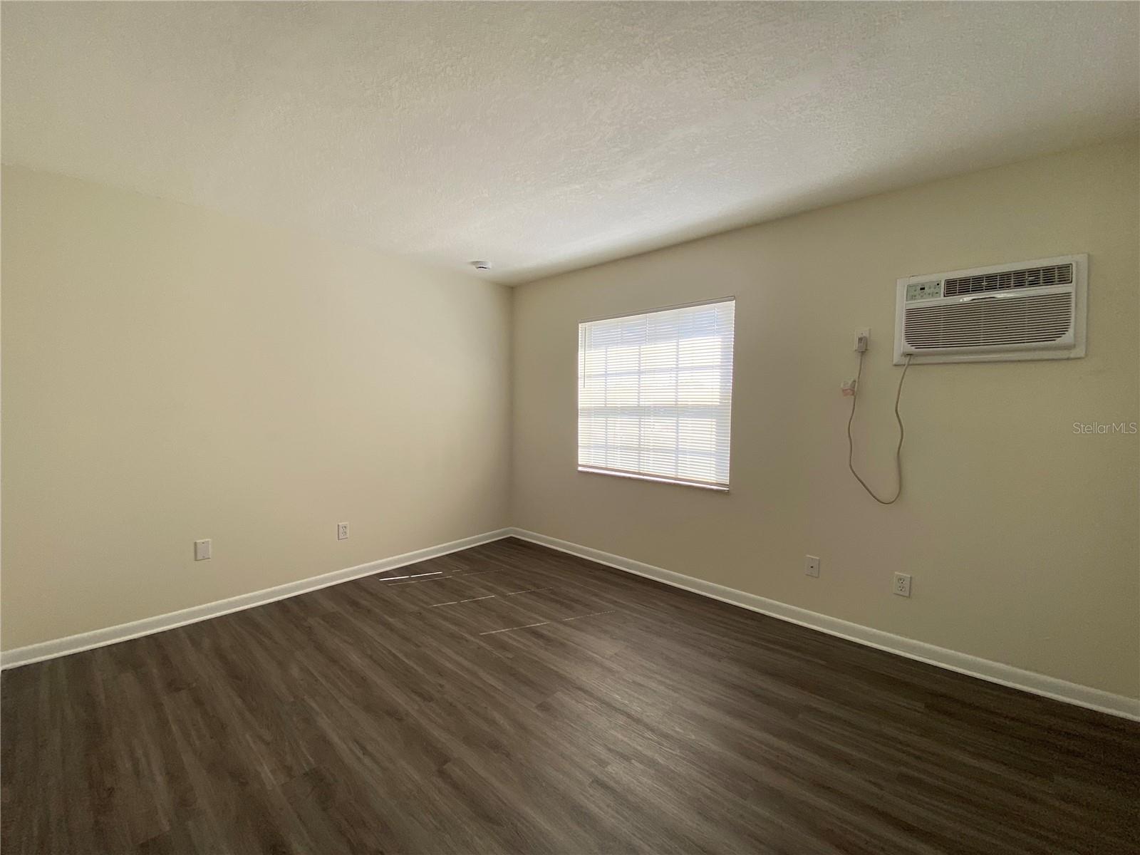 Image 10 of 15 For 5252 Davisson Avenue 5252