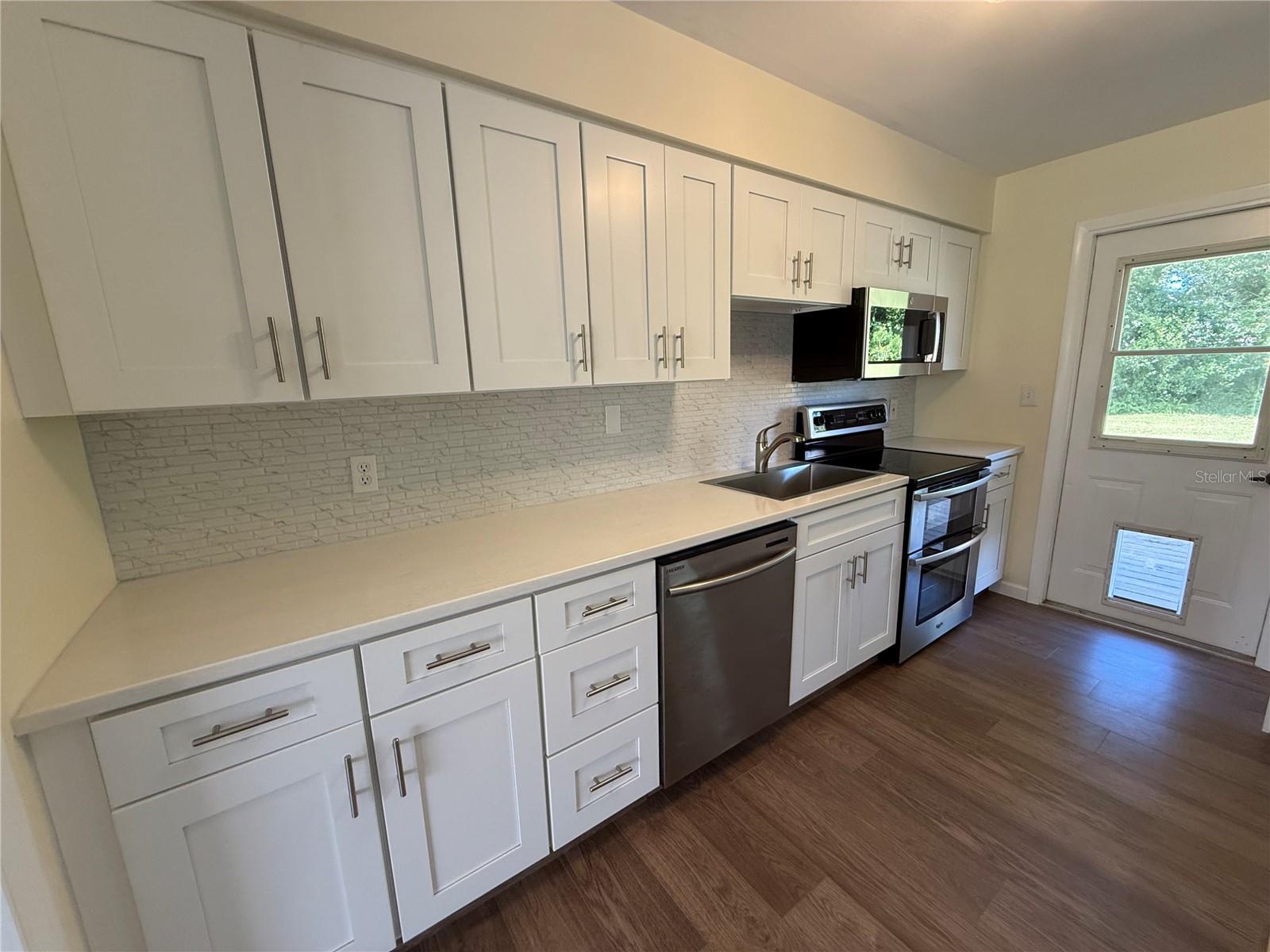 Image 11 of 38 For 2910 Elder Street